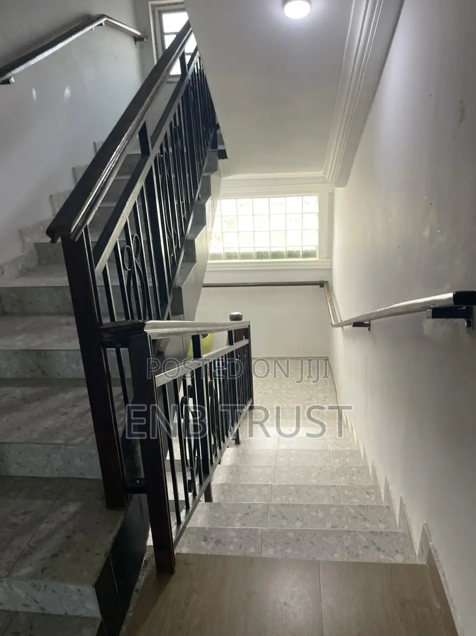 11bdrm Mansion in Tetegu for rent
