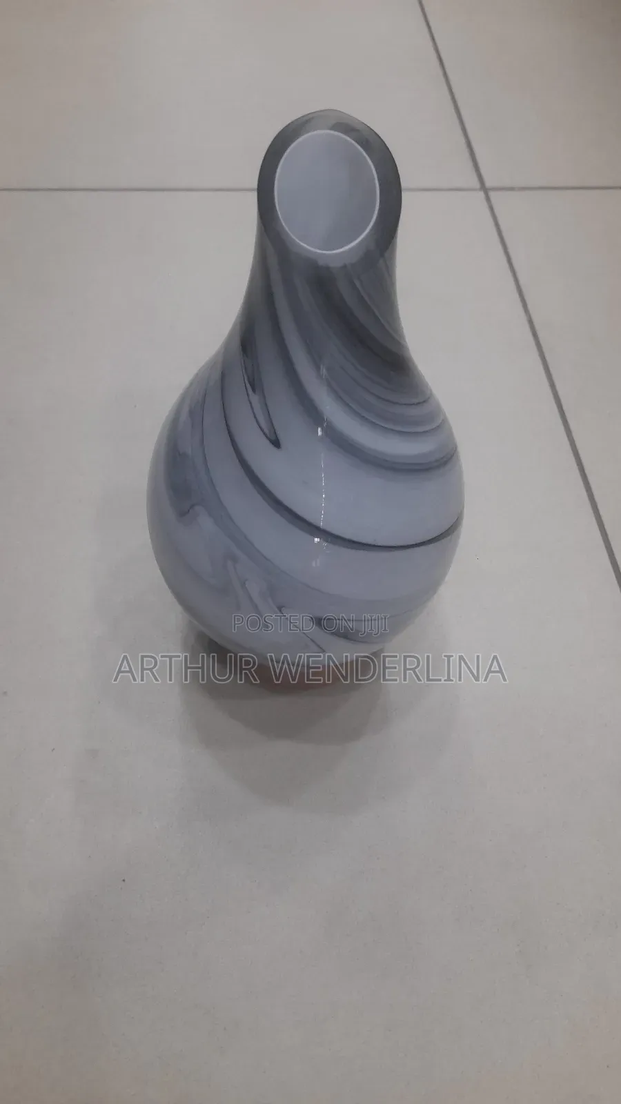 Classic Aroma Diffuser Vase as Well