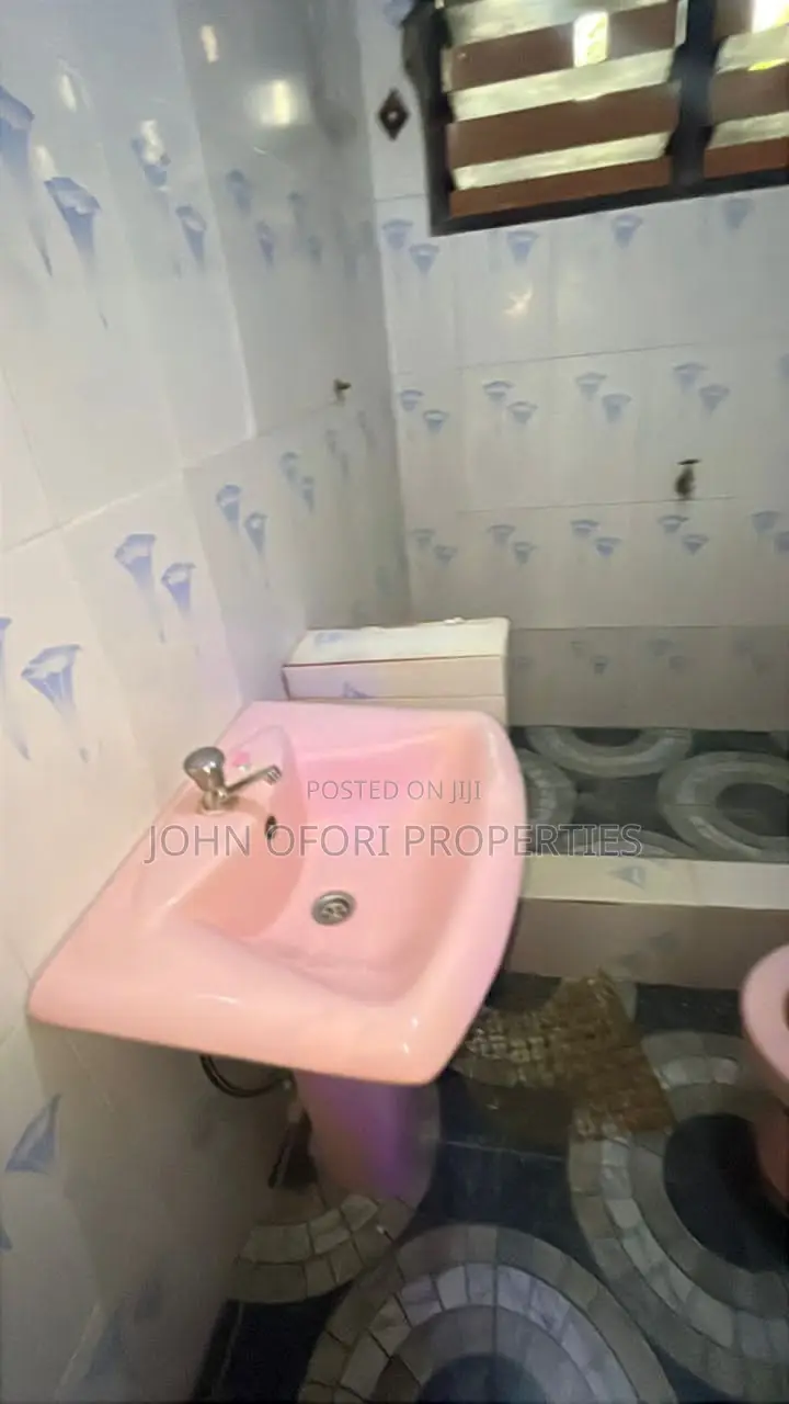 1bdrm Apartment in Emena Hospital, Kumasi Metropolitan for rent