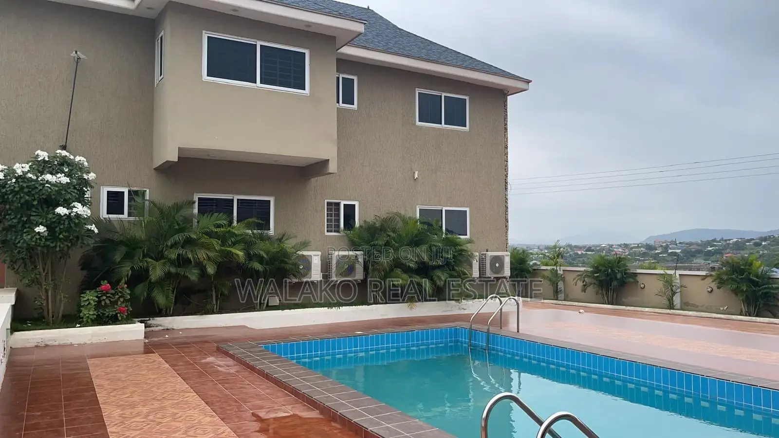 7bdrm Mansion in Pokuase for sale