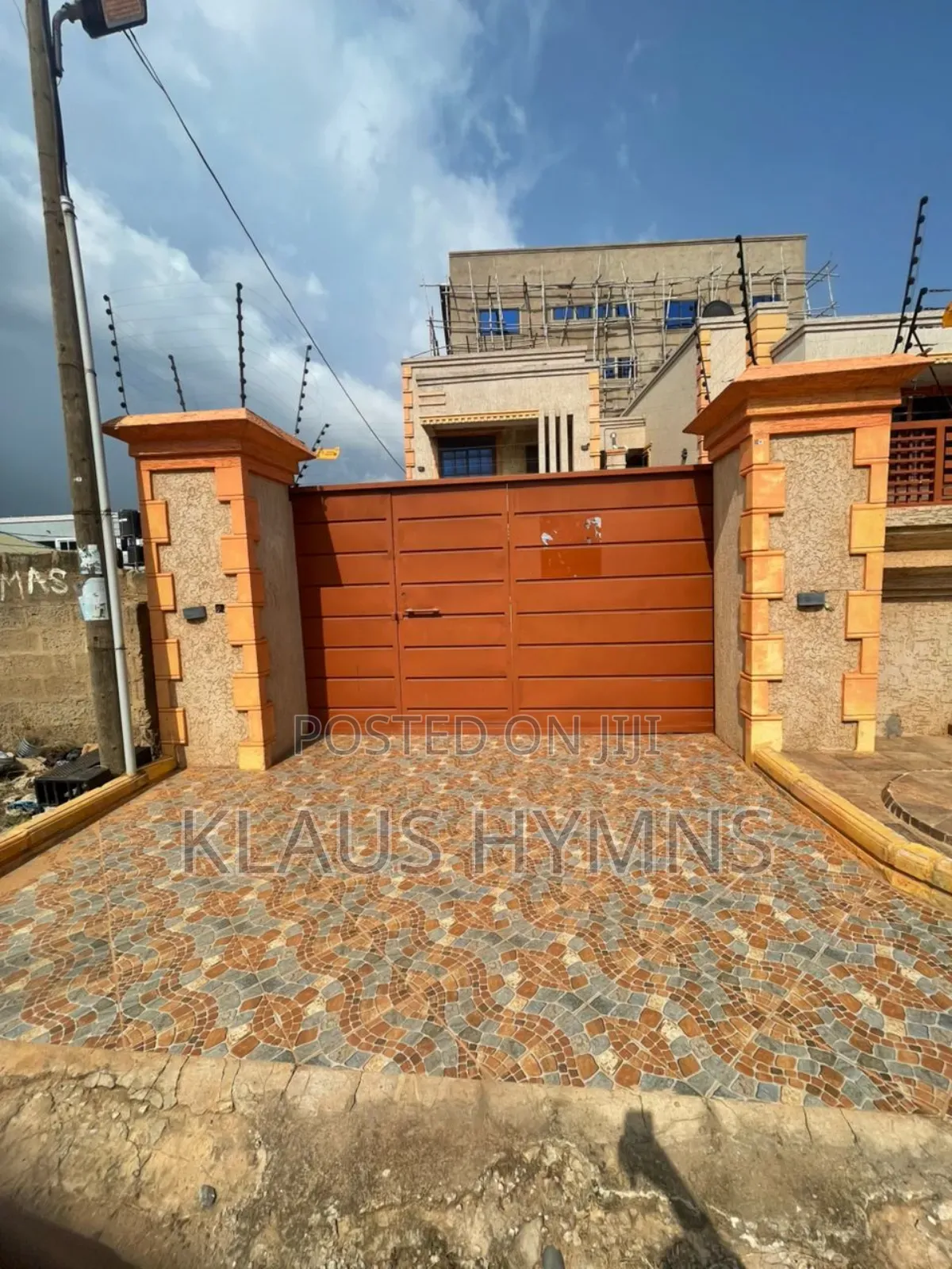2bdrm House in East Legon Hills, School Junction for rent