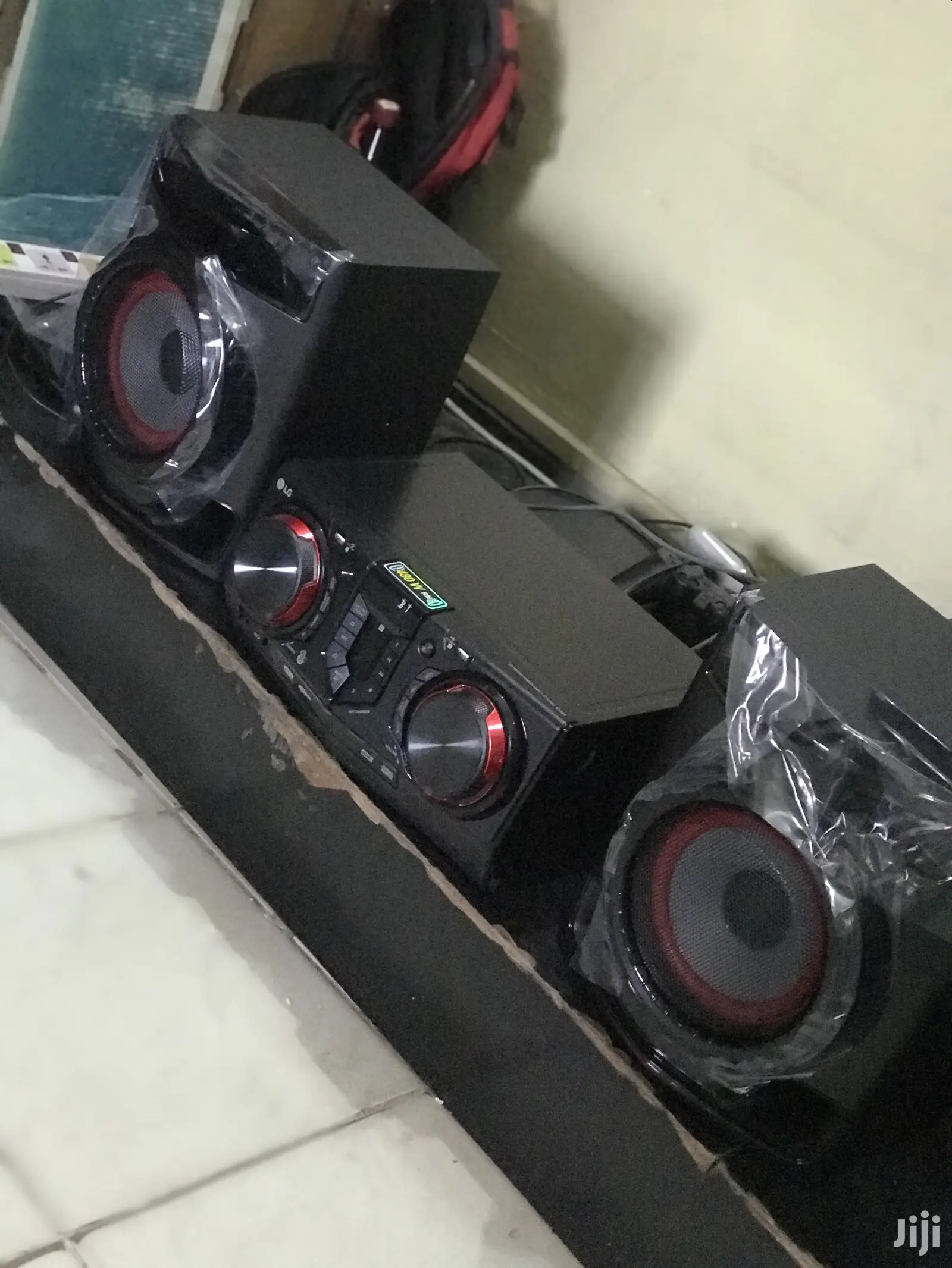 LG Cj44 Hi-fi Audiosystem X Boom Cj44 With 480W Rms