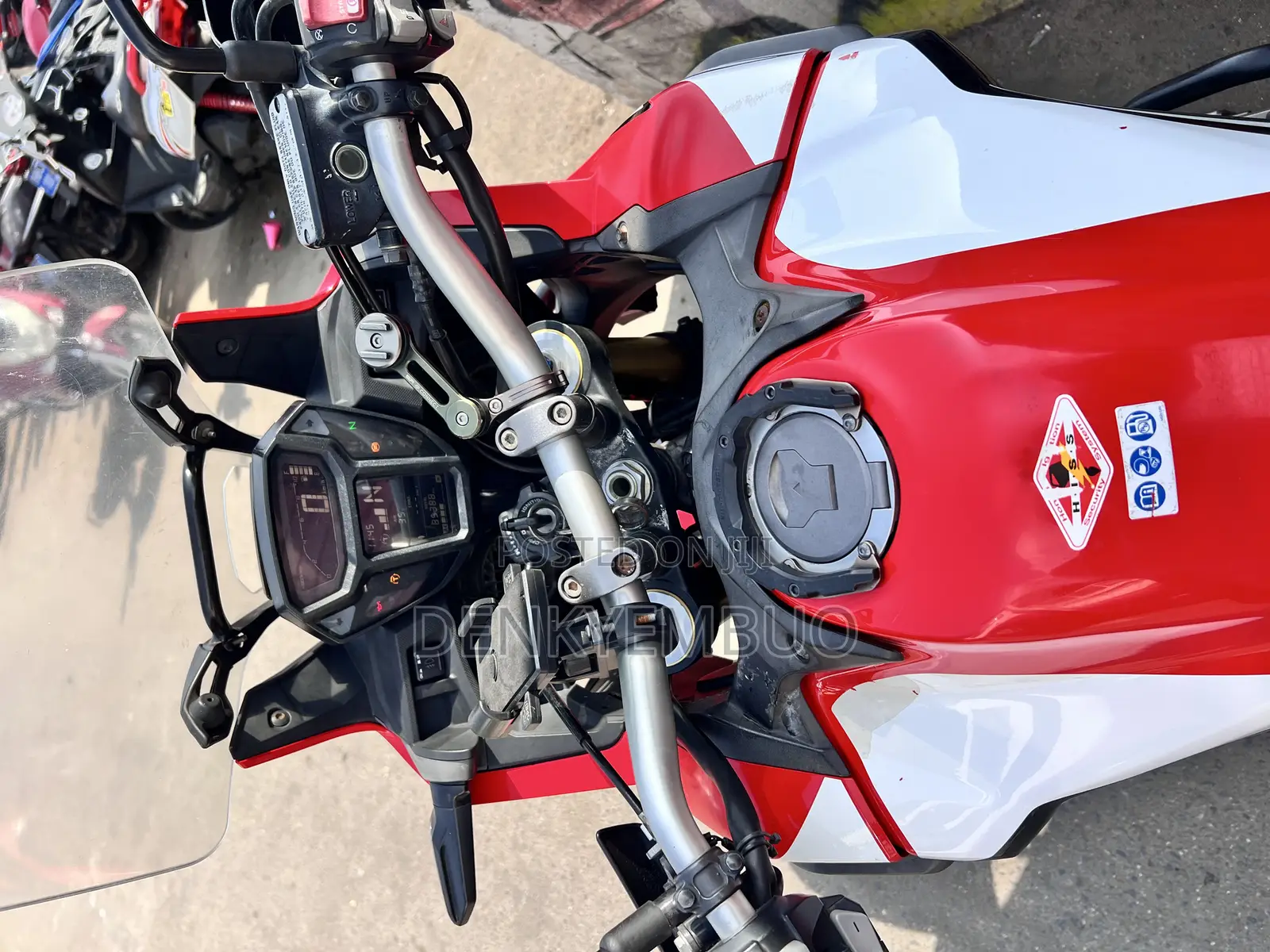 Honda 2025 Red