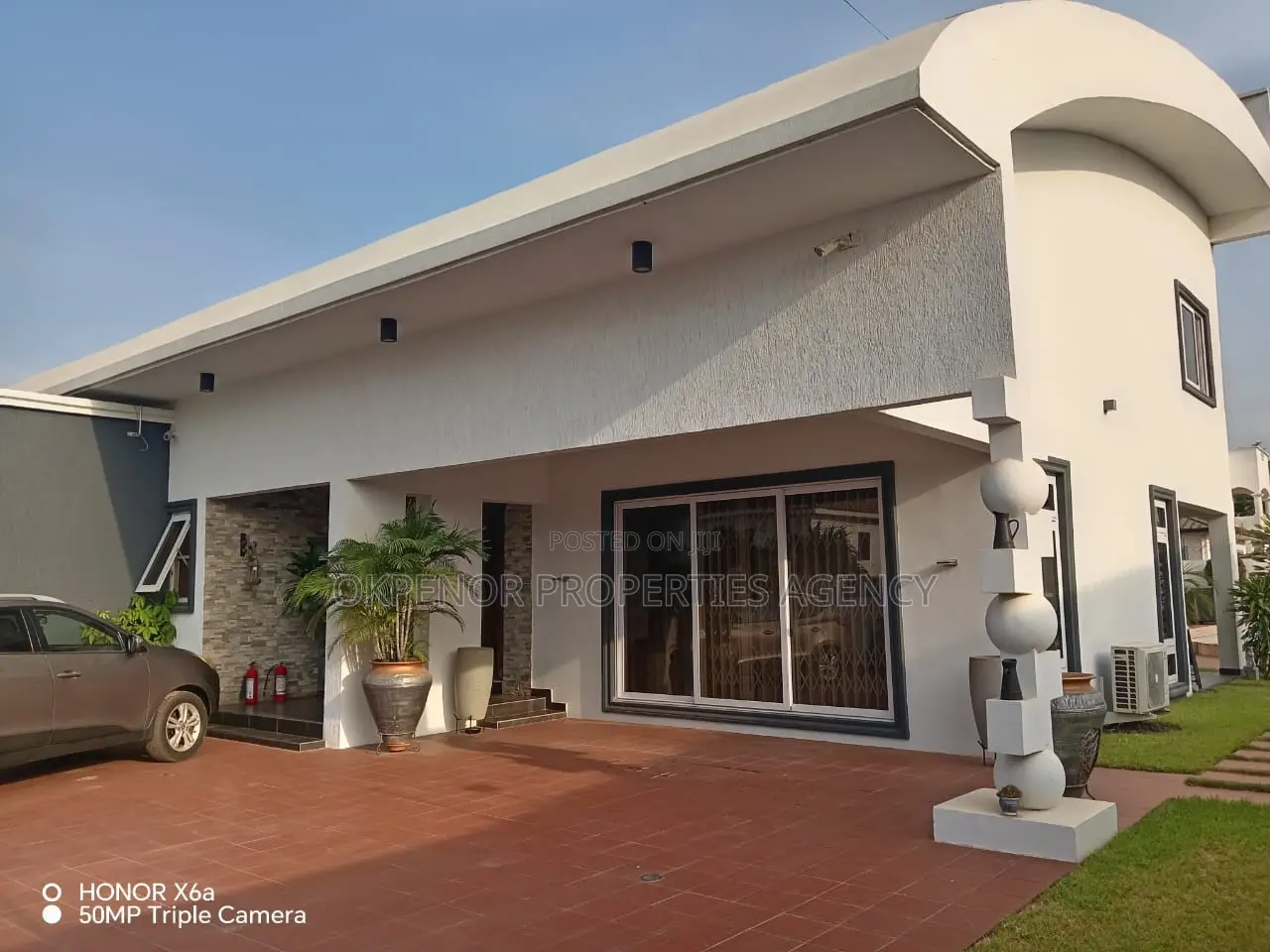 5bdrm House in Spintex, Accra Metropolitan for sale