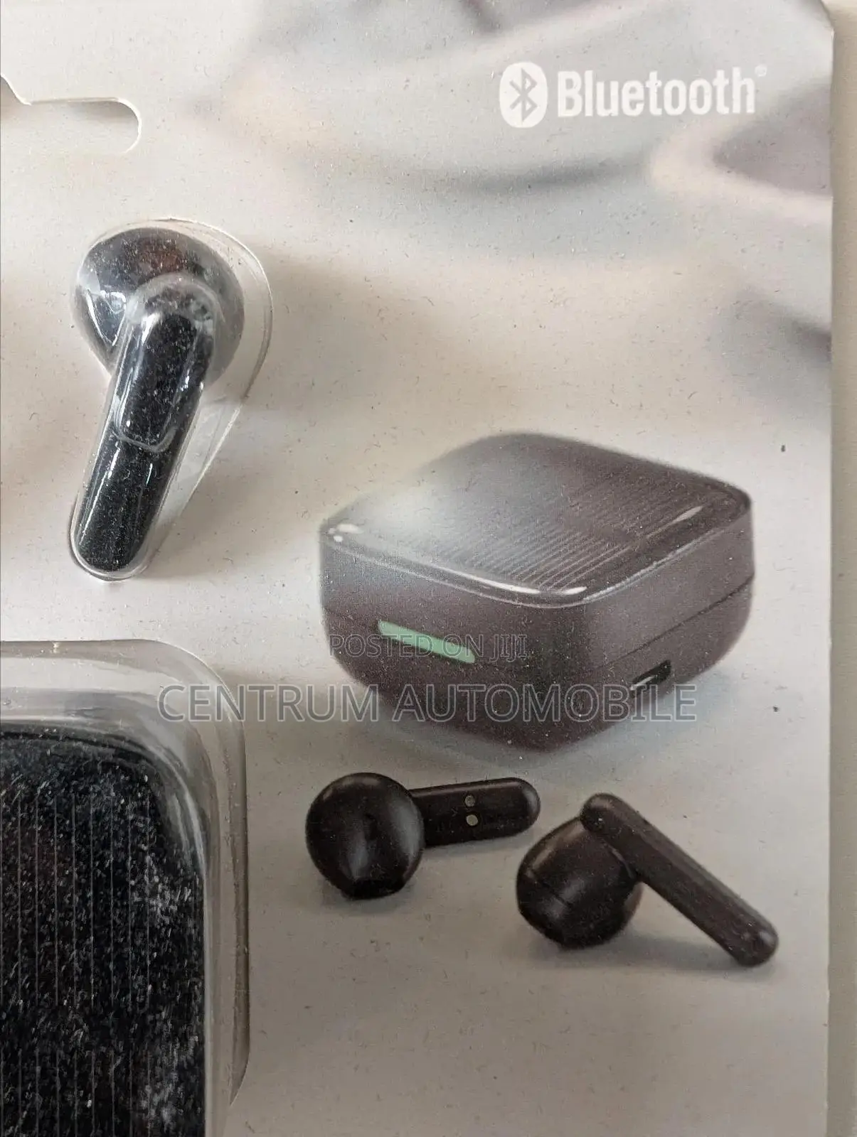 Solar Wireless Earbuds
