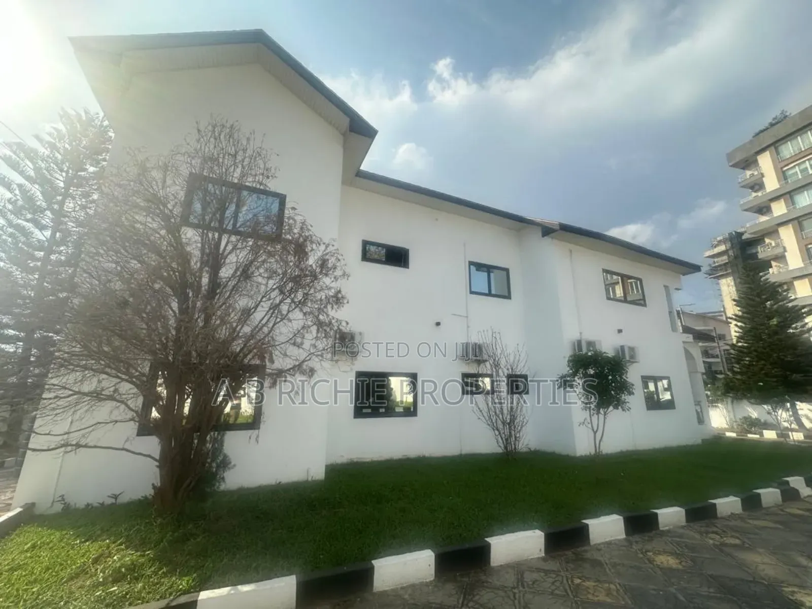6bdrm House in Ab Richie Properties, Airport Residential Area for rent