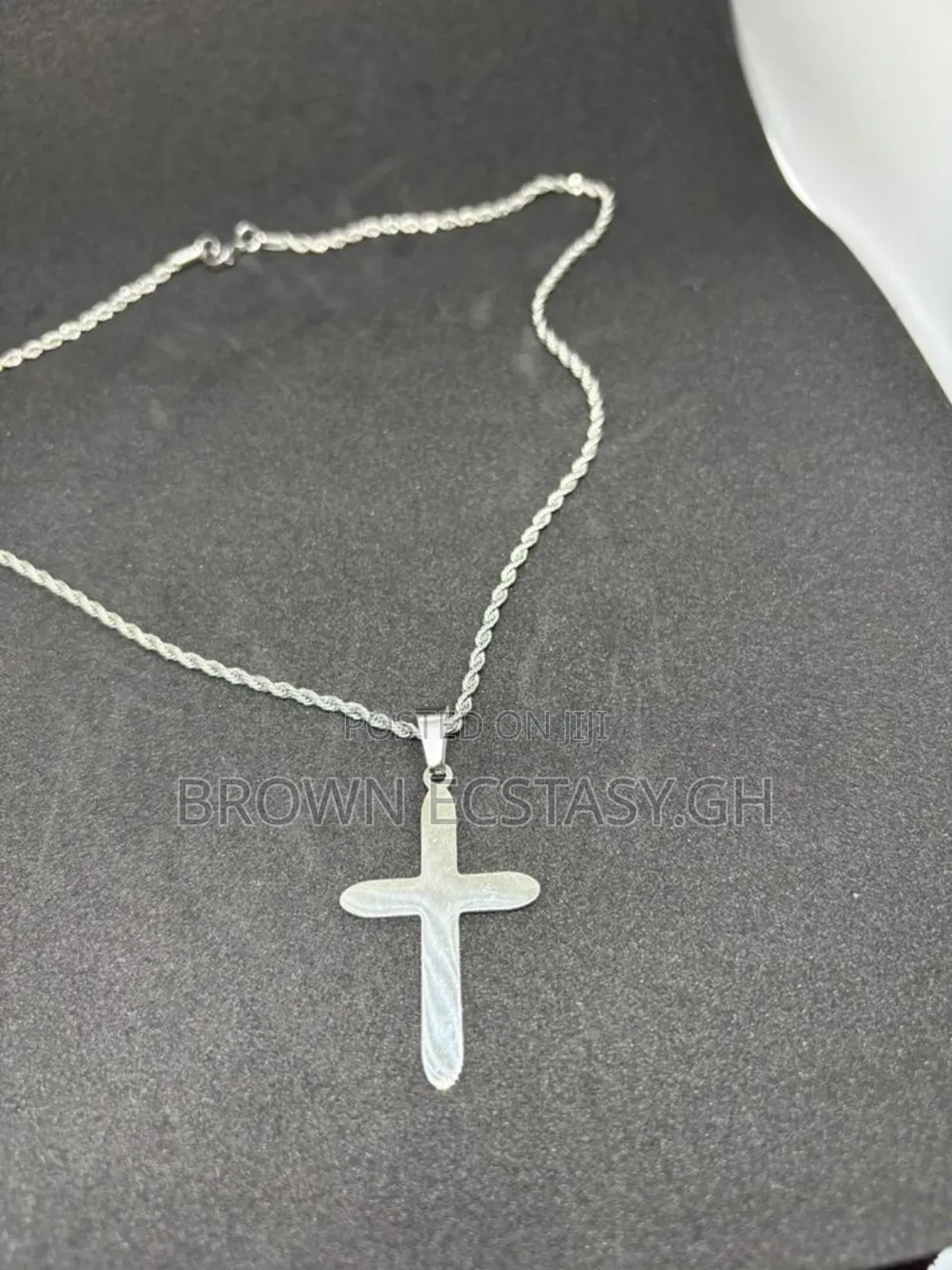 Glossy Cross Necklace ( Available in Silver or Gold)