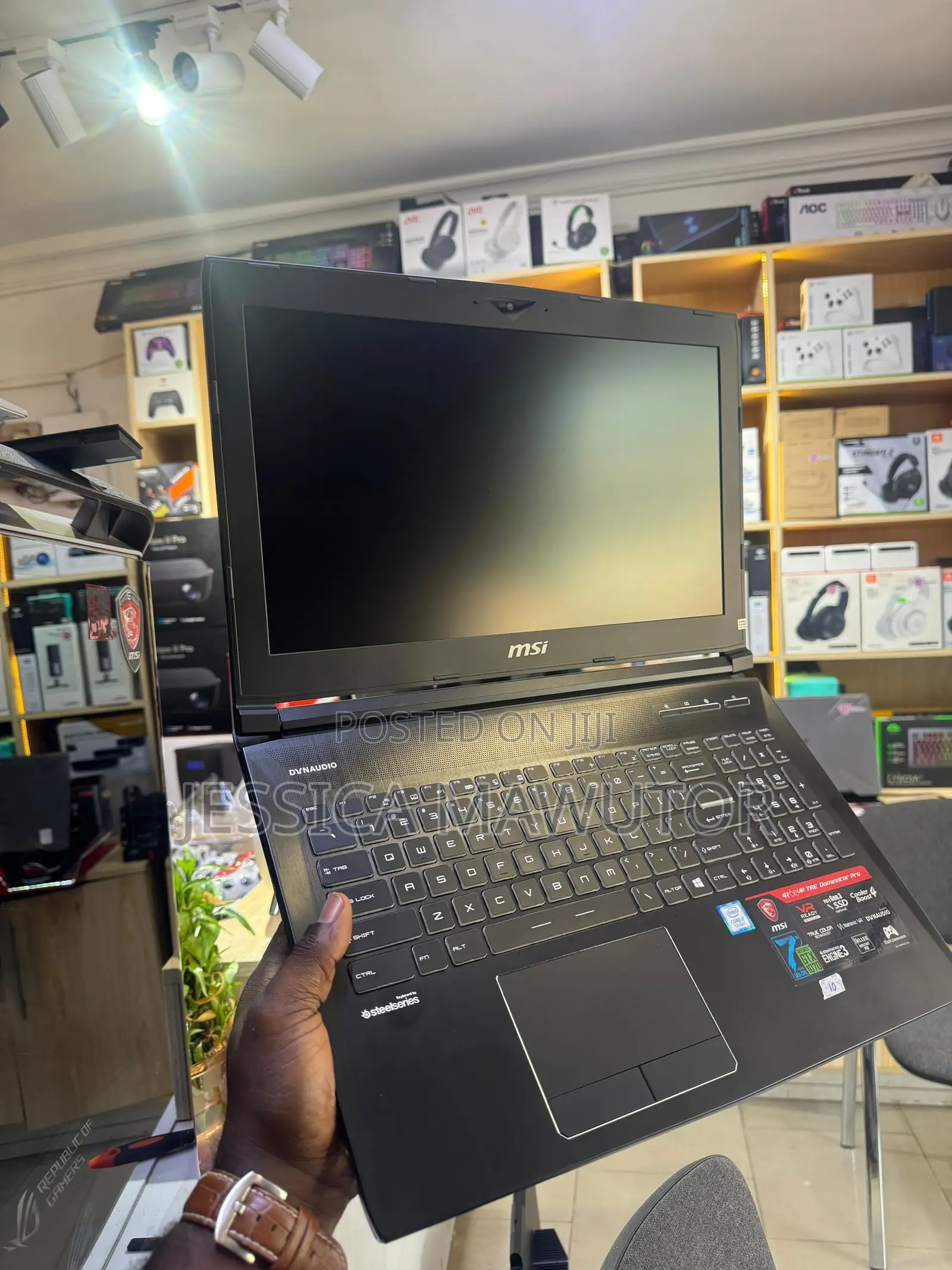Laptop MSI 16GB Intel Core i7 SSD 512GB
