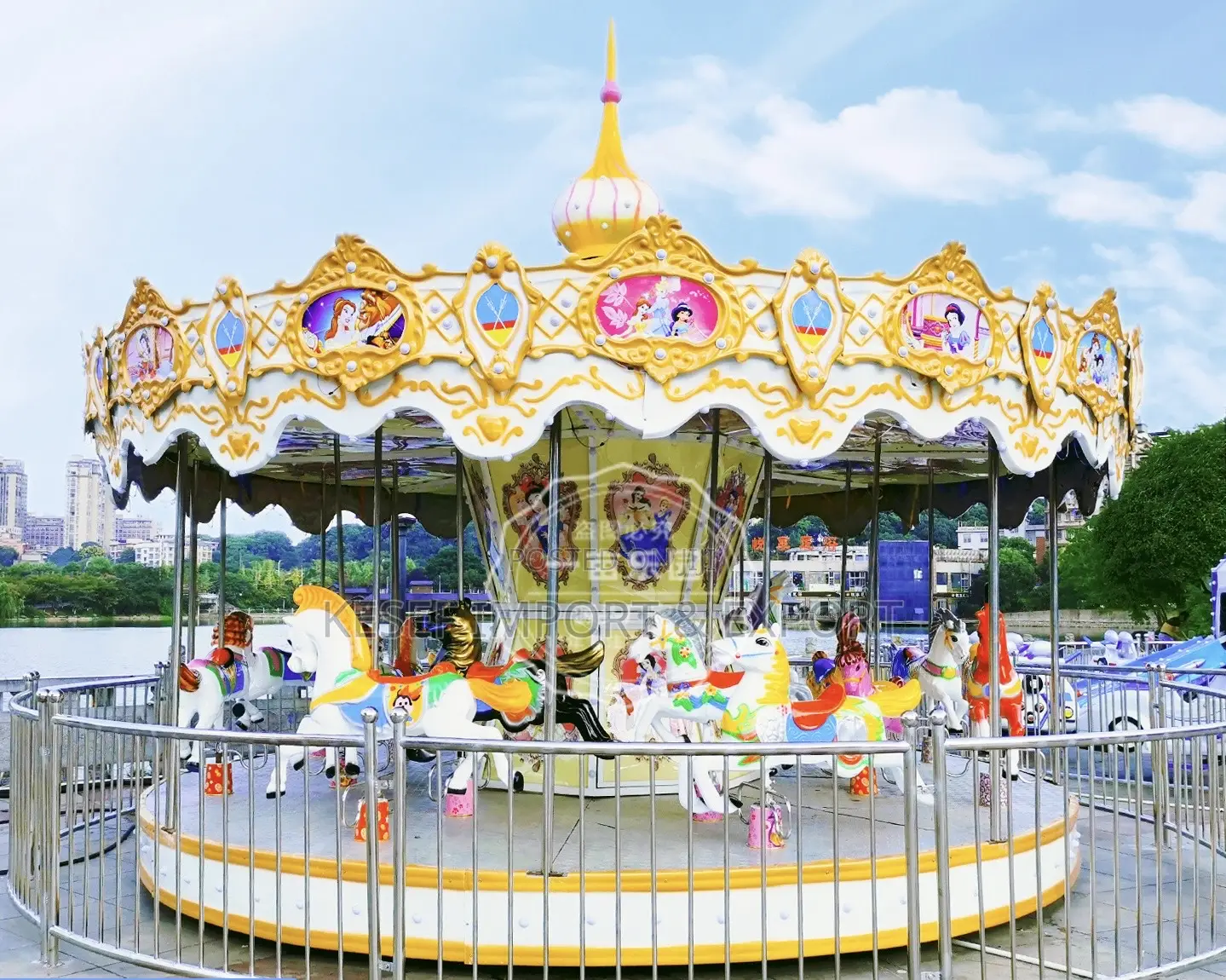 Carousel Merry-Go-Round Kids Play Ground