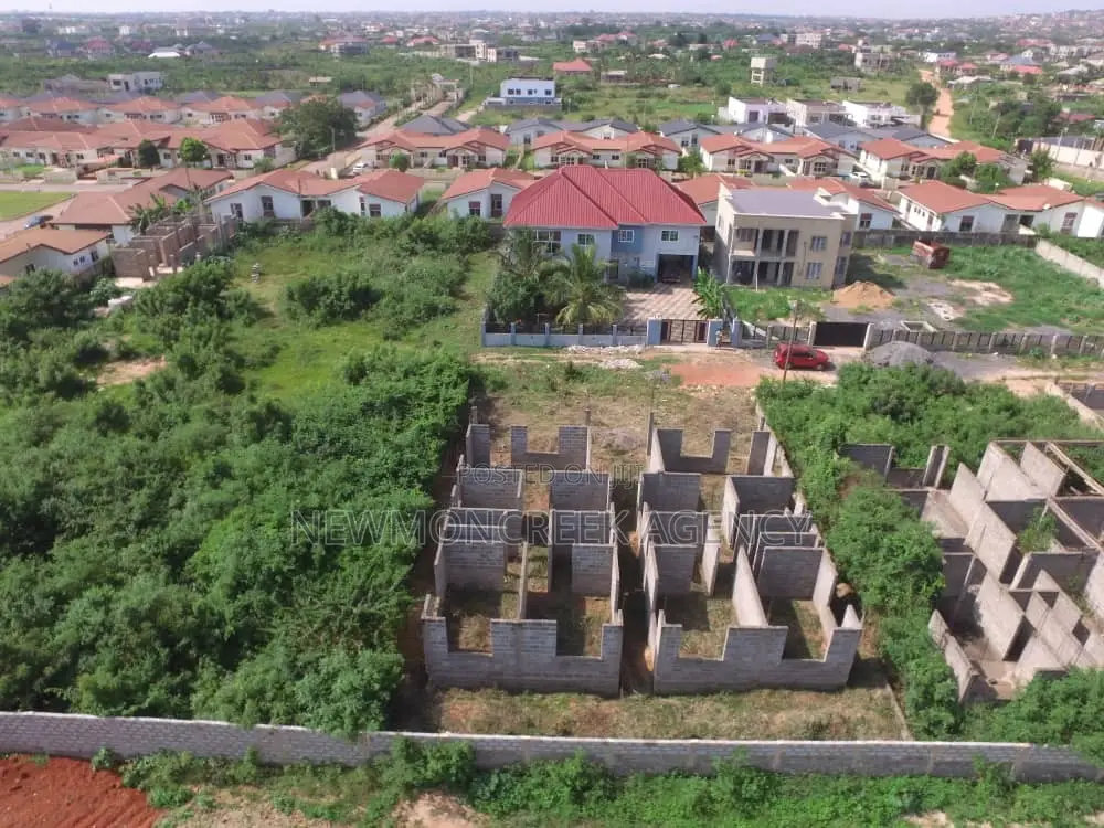 2bdrm Apartment in Oyibi,Sasabi, Accra Metropolitan for sale