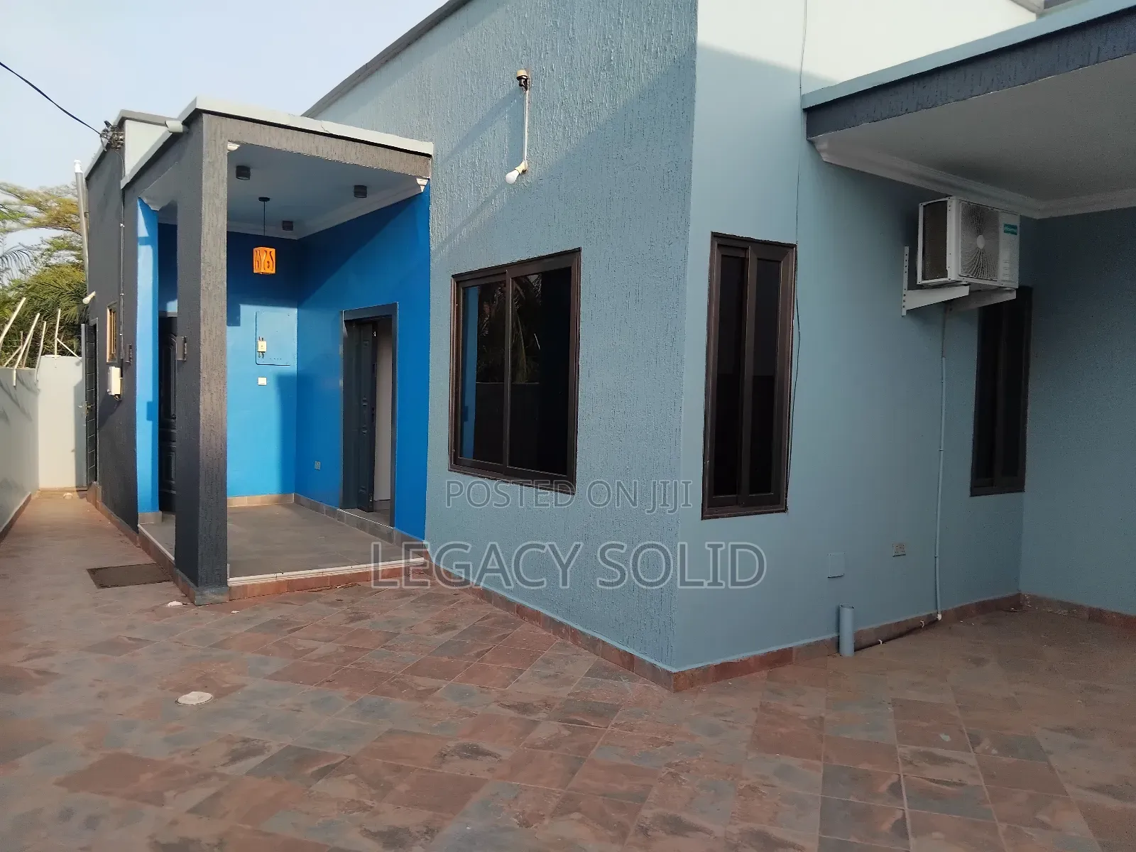 3bdrm House in Legacy Solid Real, Spintex for rent