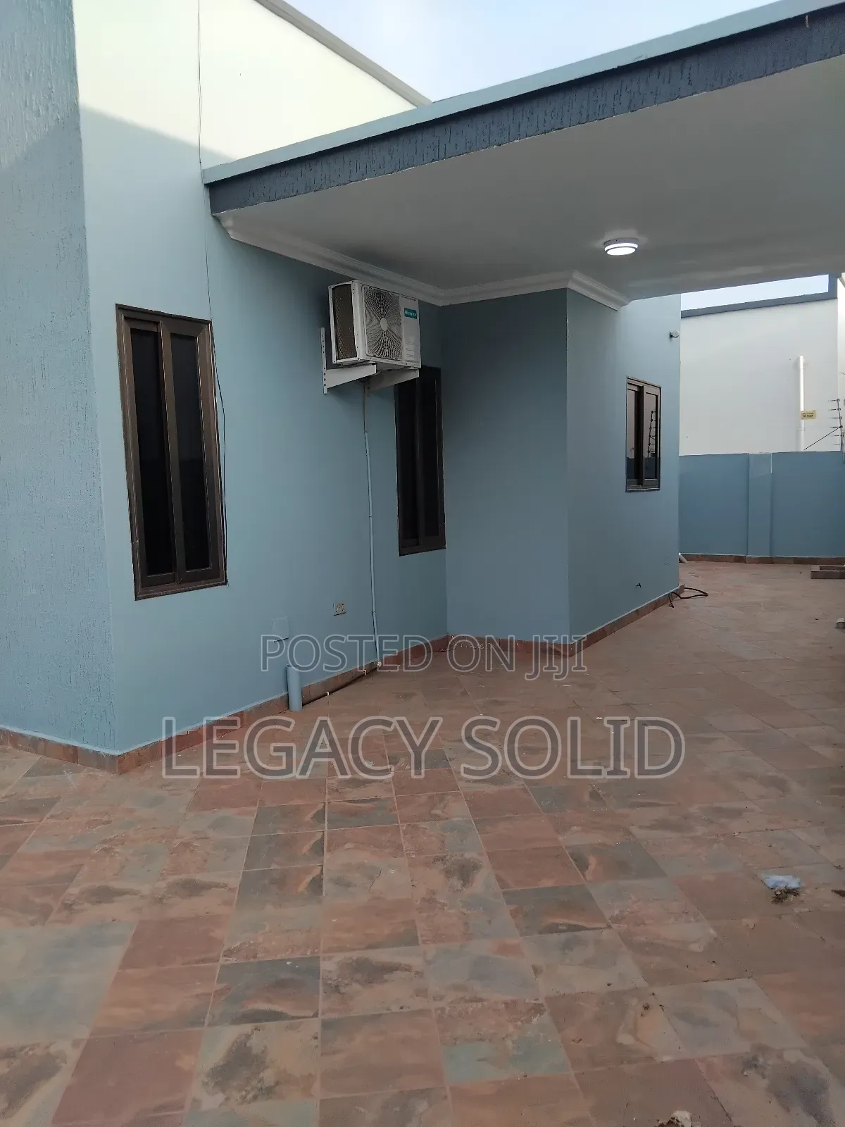 3bdrm House in Legacy Solid Real, Spintex for rent