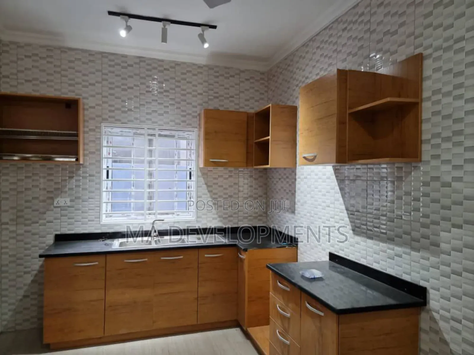 2bdrm Apartment in Madev Realty, Lapaz for rent