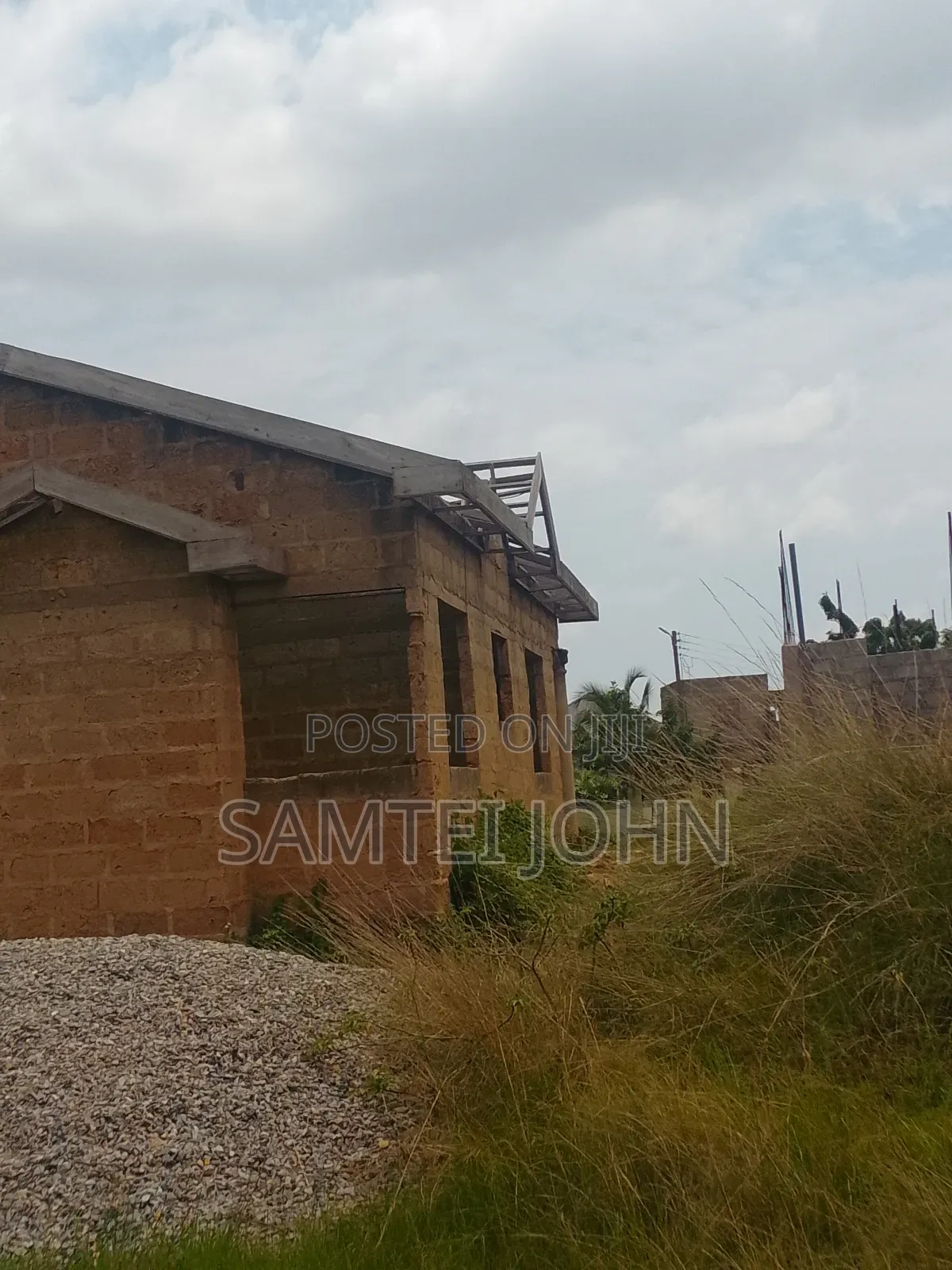 6bdrm Block of Flats in Sinco Properties, Oyibi for sale