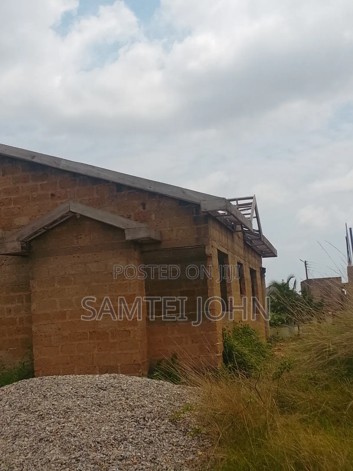 6bdrm Block of Flats in Sinco Properties, Oyibi for sale