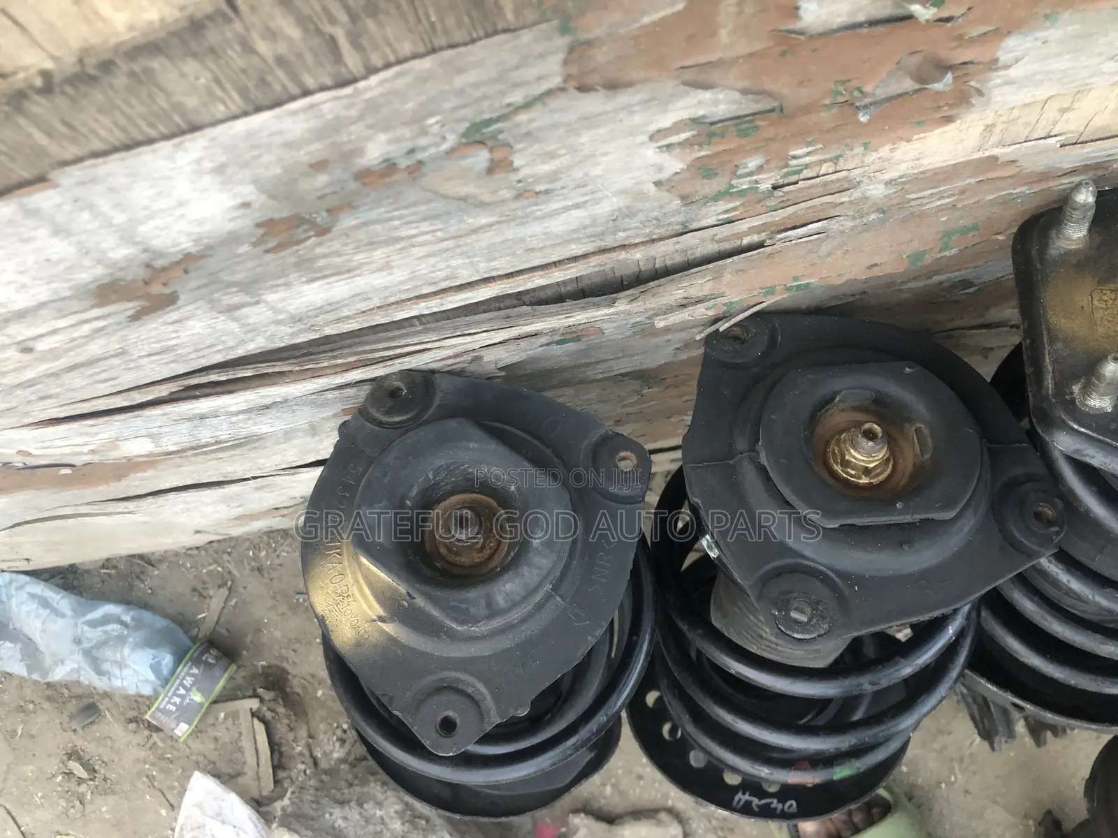 Nissan Rogue and All Nissan Shock Absorbers