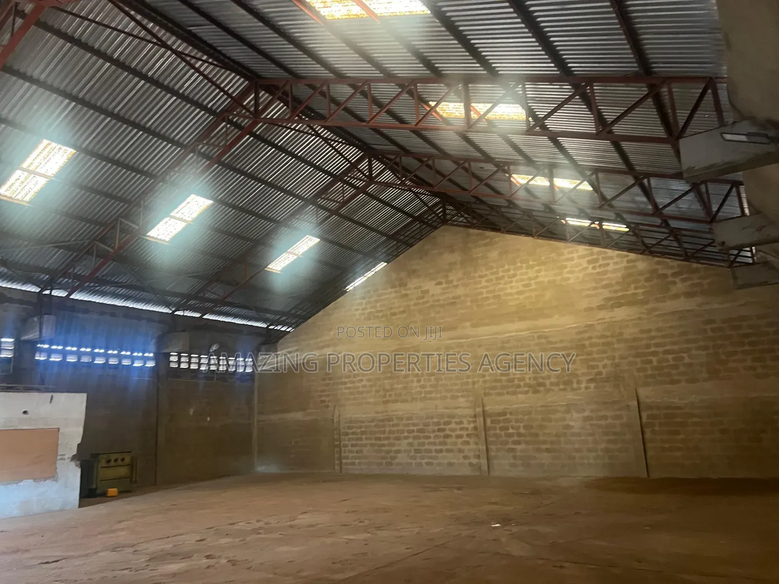 For Sale Werehouse Tema Industral Area Is 2.37 Acres 2400 Meters