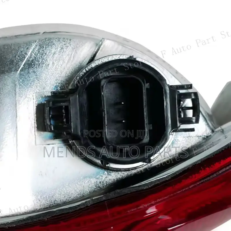 Land Rover Range Sports Back Bumper Light Brand New