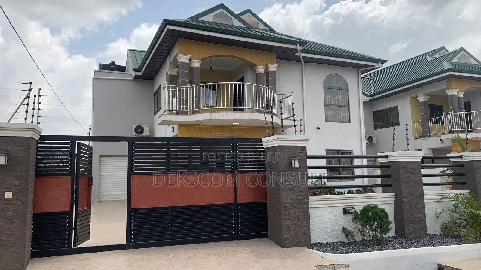 4bdrm House in Adenta for sale