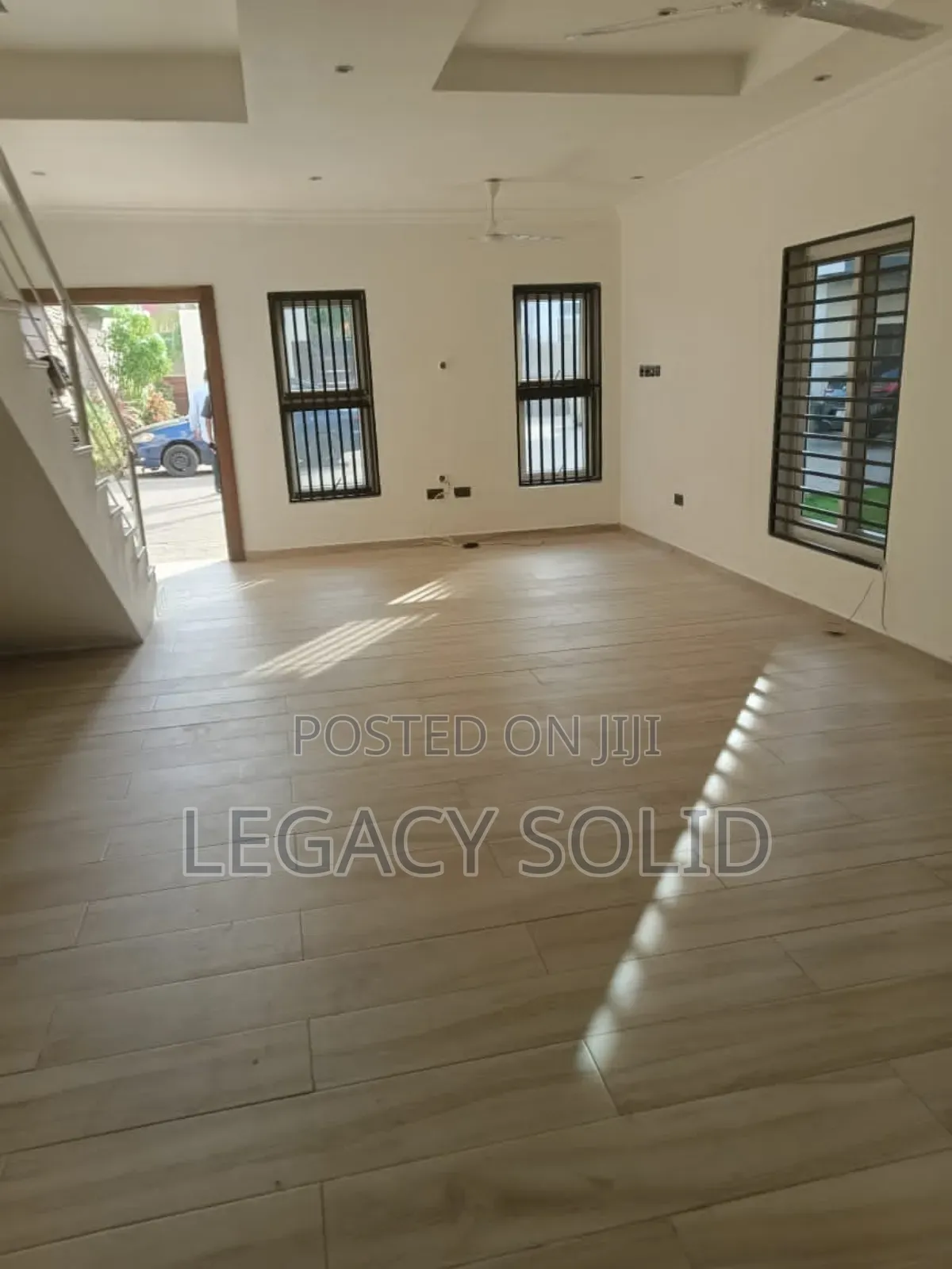 3bdrm Duplex in Legacy Solid Real, Tseaddo for rent