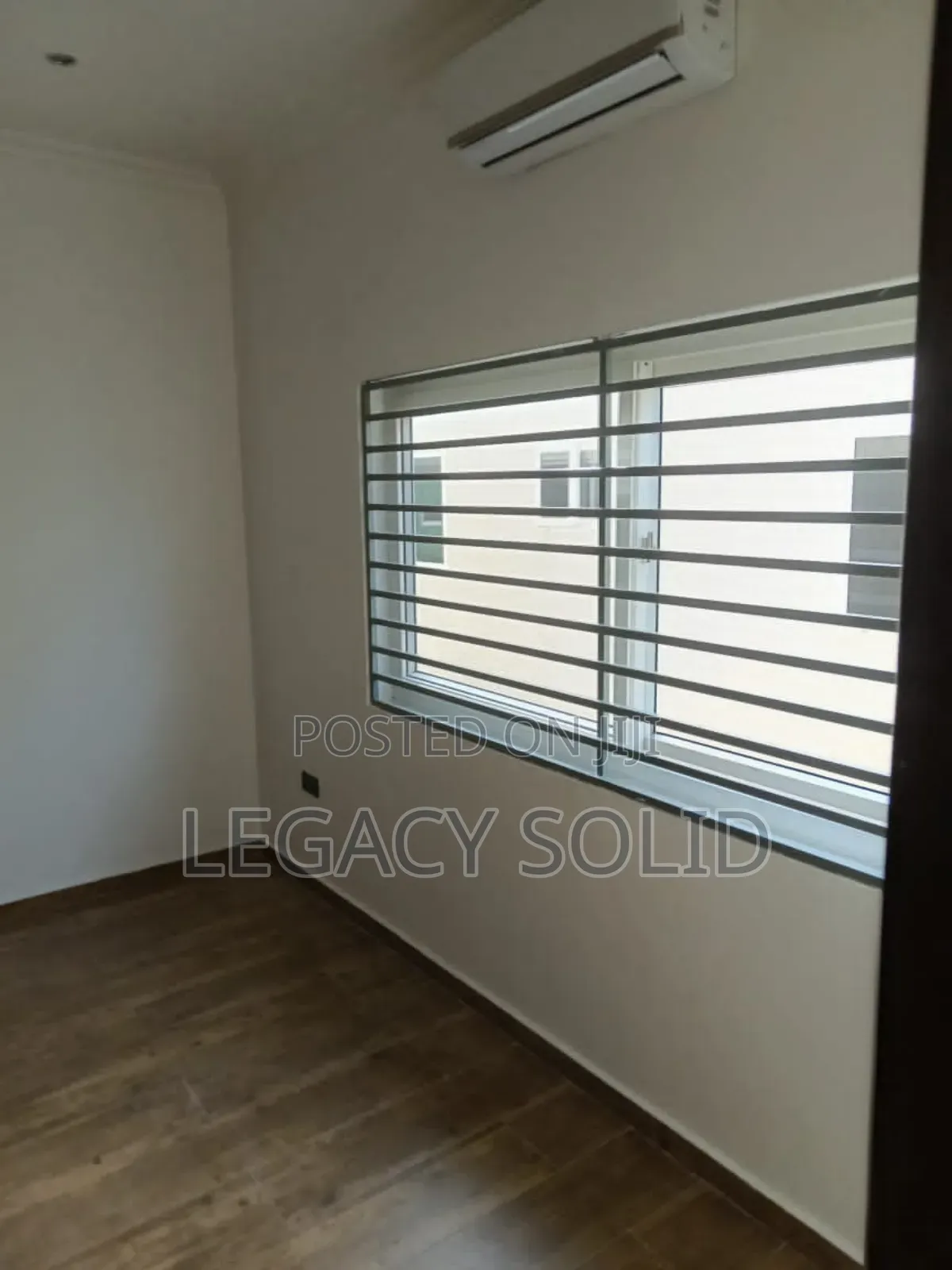 3bdrm Duplex in Legacy Solid Real, Tseaddo for rent