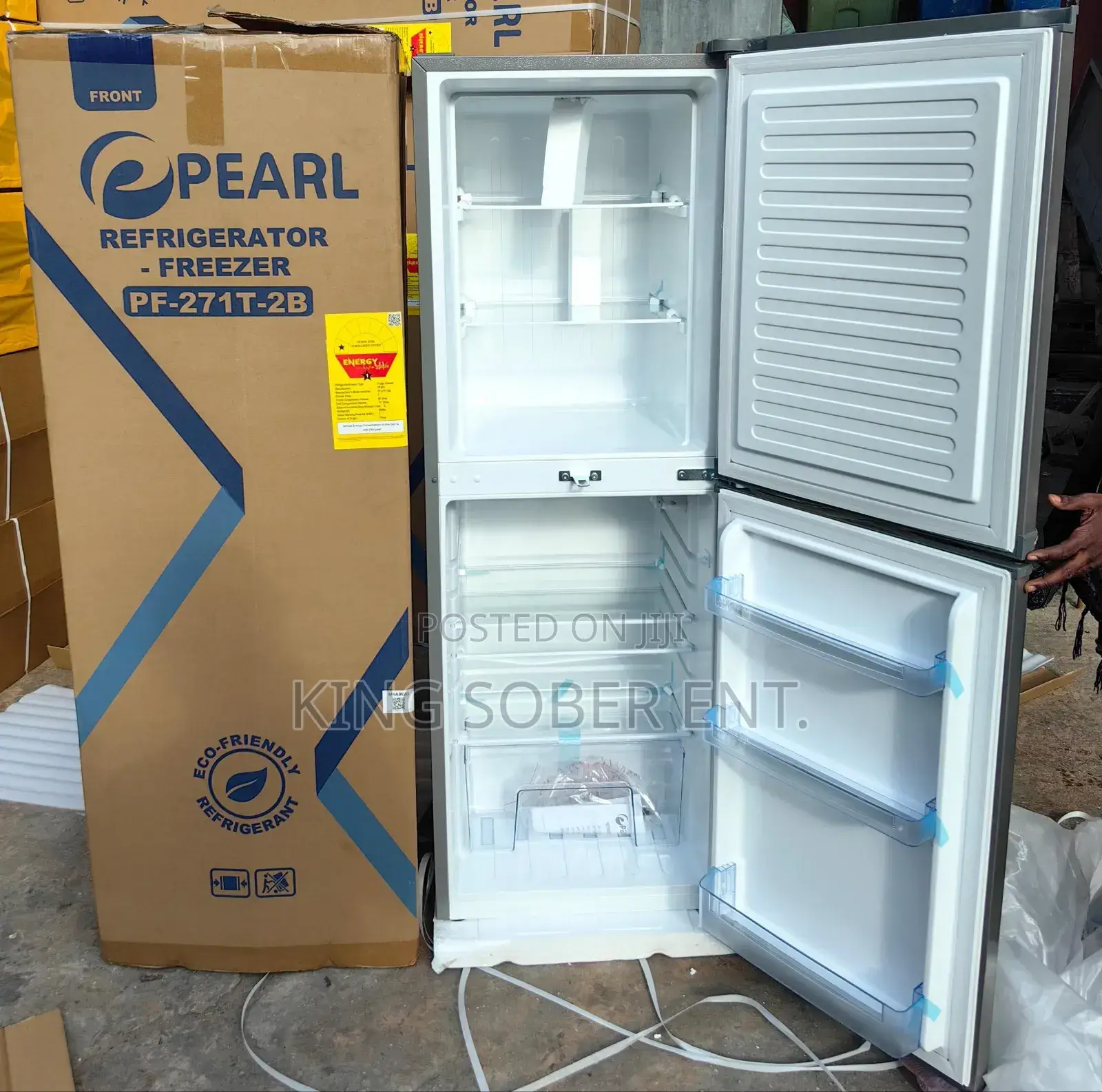 Pearl 215ltrs Top Freezer Ghc3200