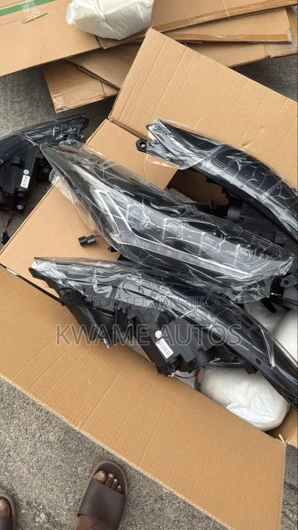 Elantra 12 Sperk Headlights