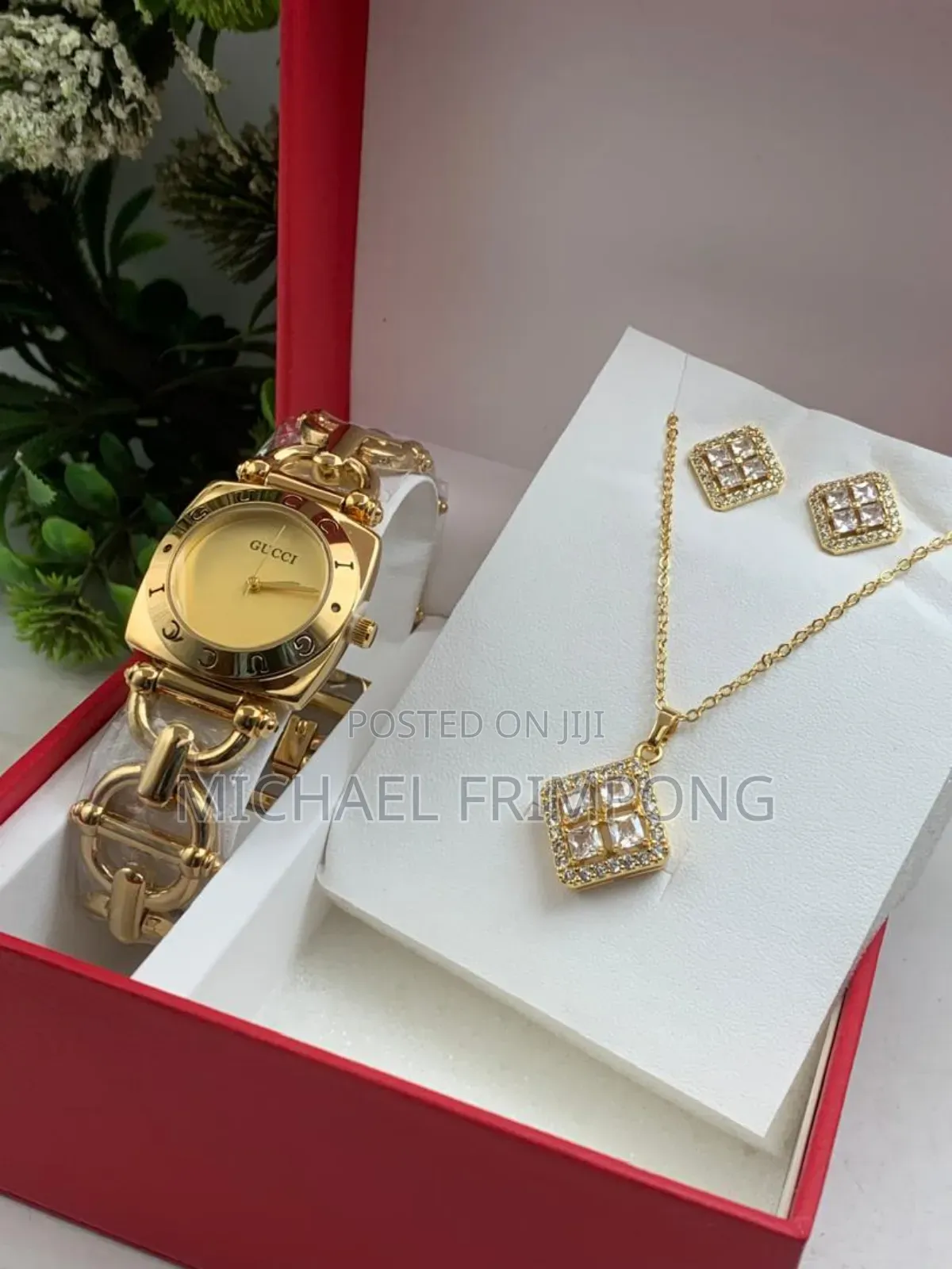 Gucci Ladies Gift Set Watch