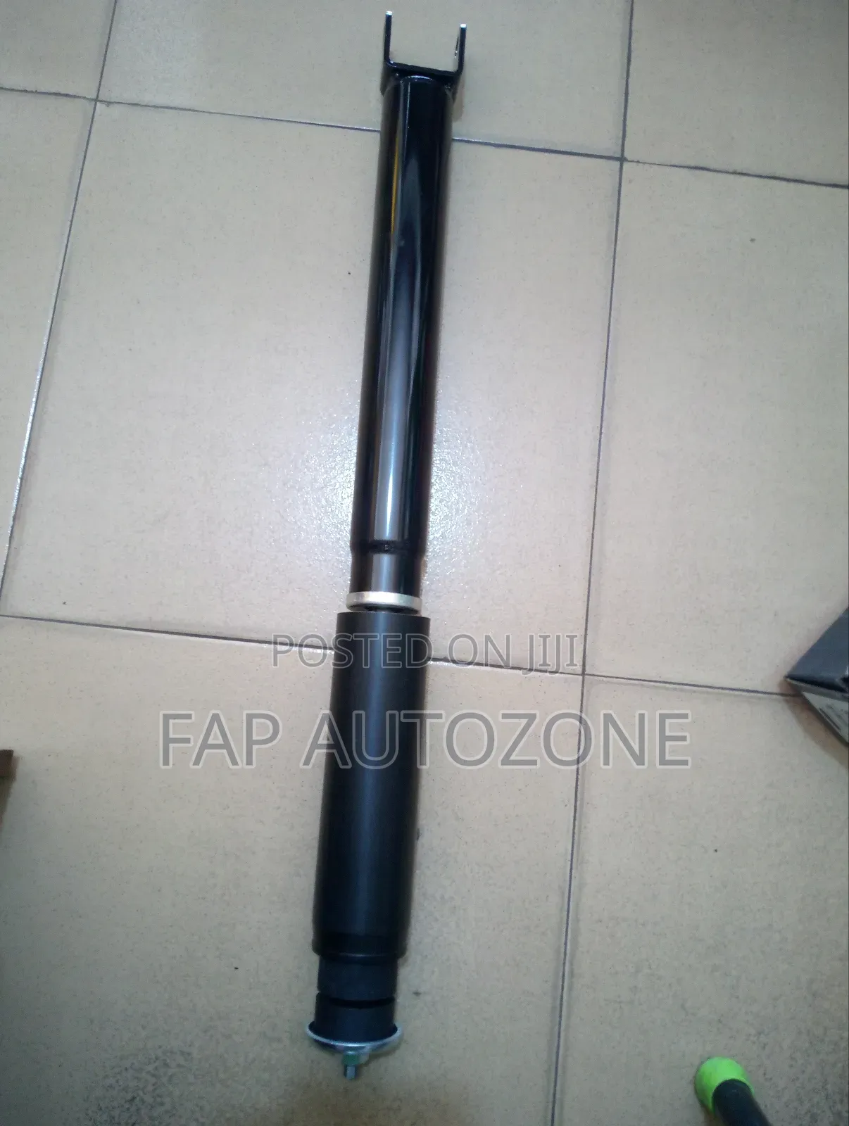 10425. Original FCS Back Shocks for Ford Explorer From Usa