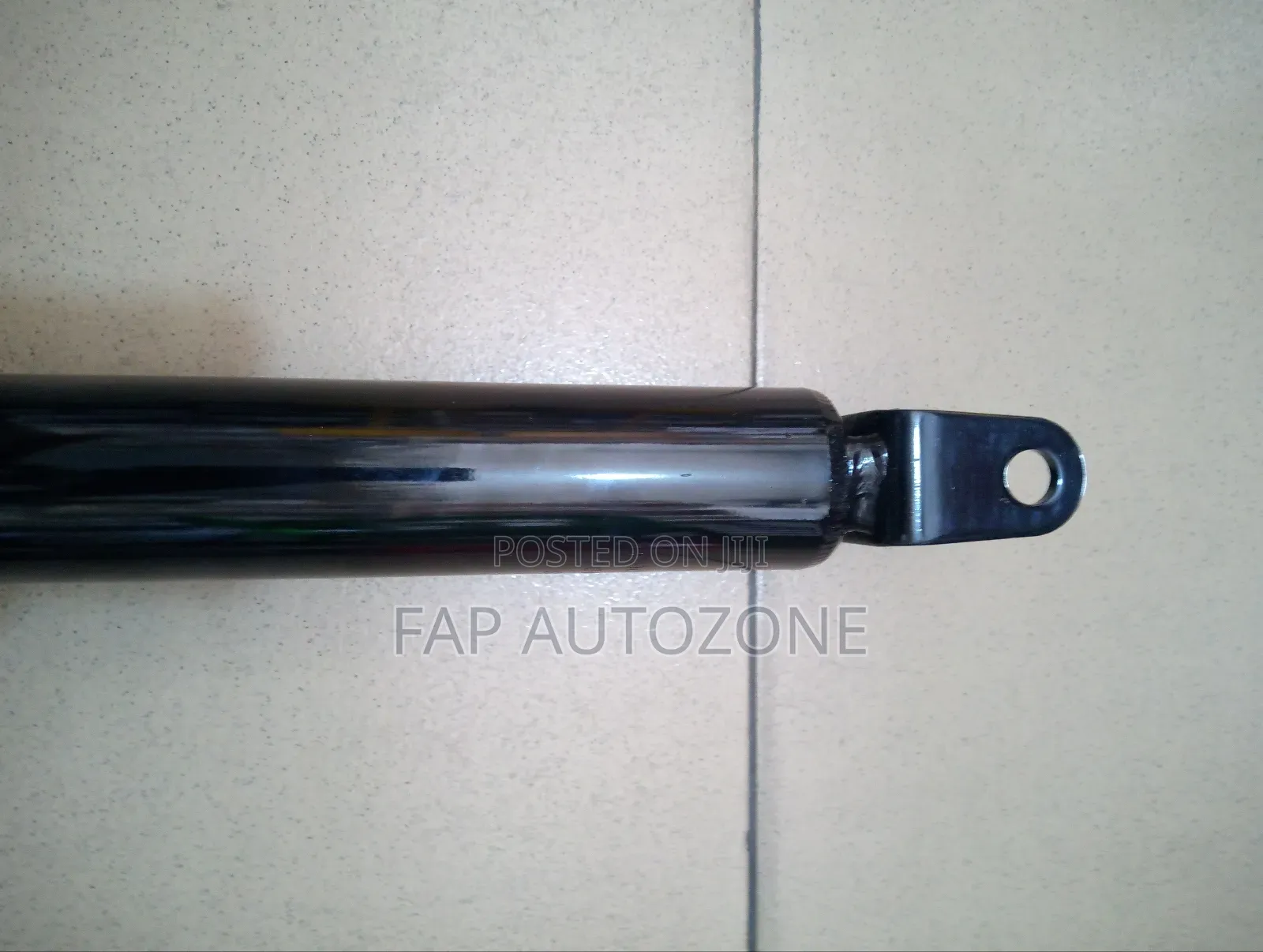 10425. Original FCS Back Shocks for Ford Explorer From Usa