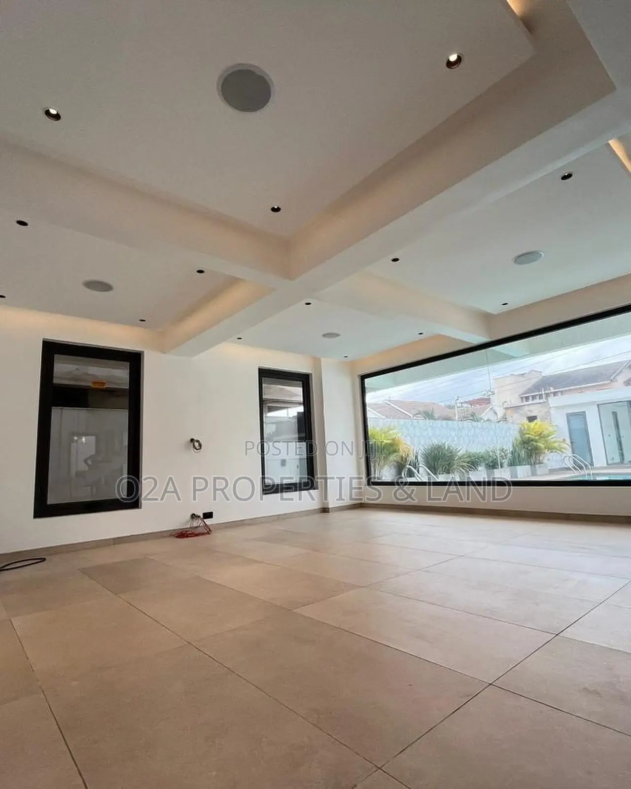 5bdrm House in Adjiringanor, Ability for sale