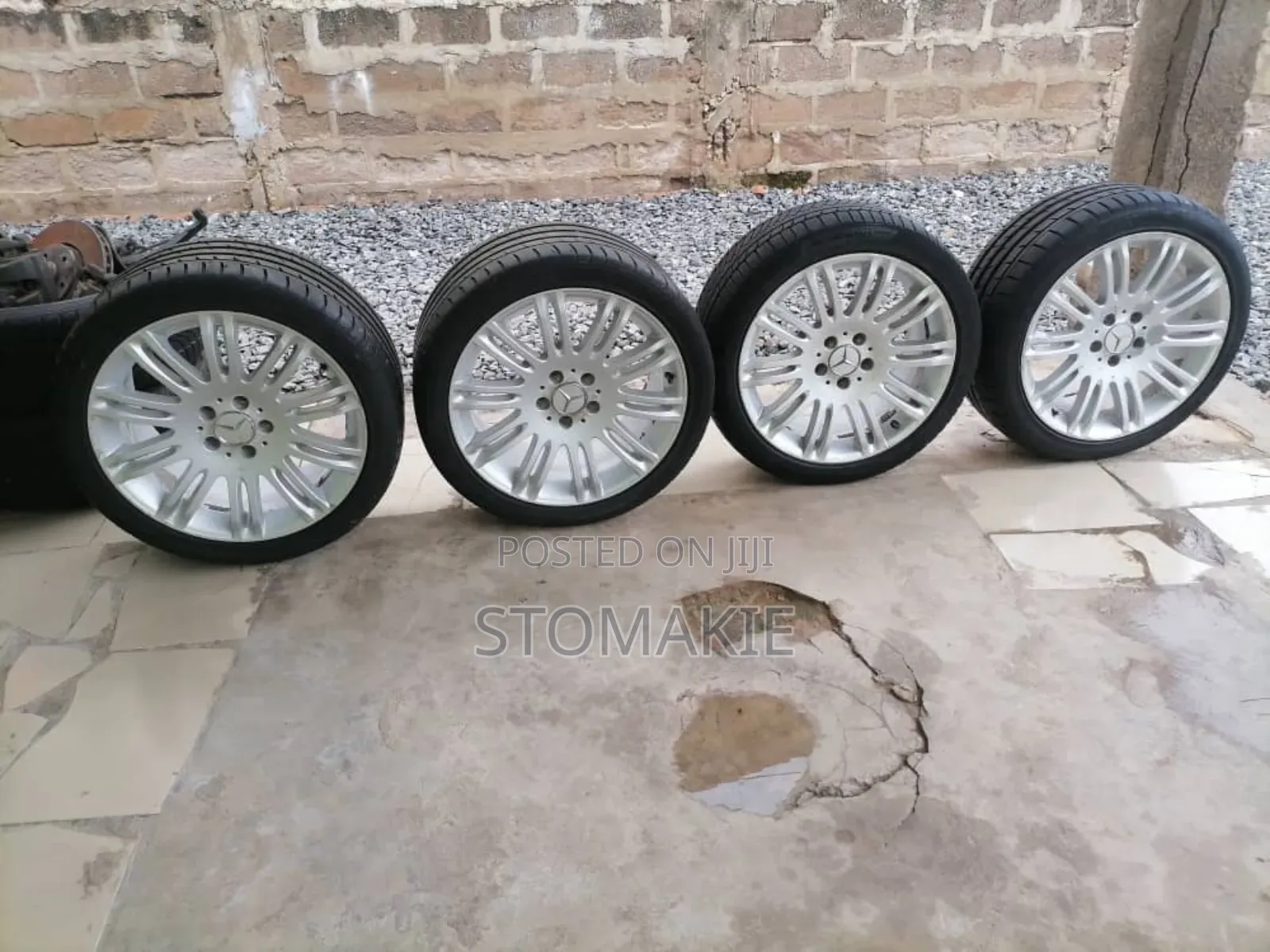 R 18 Rims Set