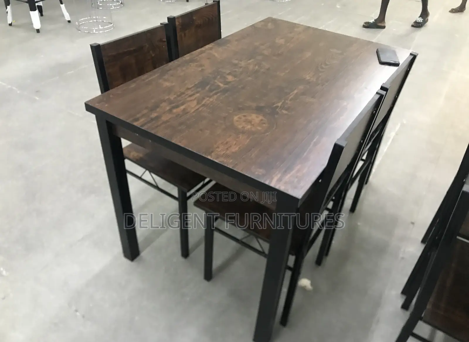 Dining Set (Payment on Delivery )