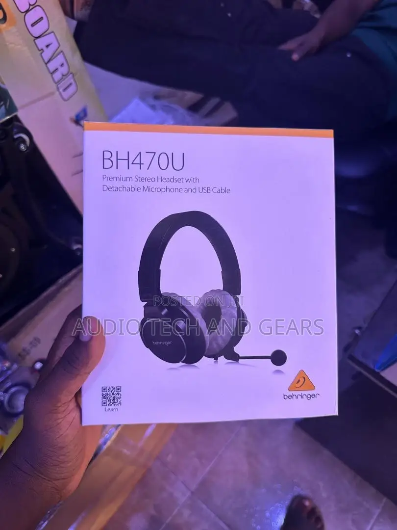 Behringer Bh470u Stereo Headset With Detachable Microphone