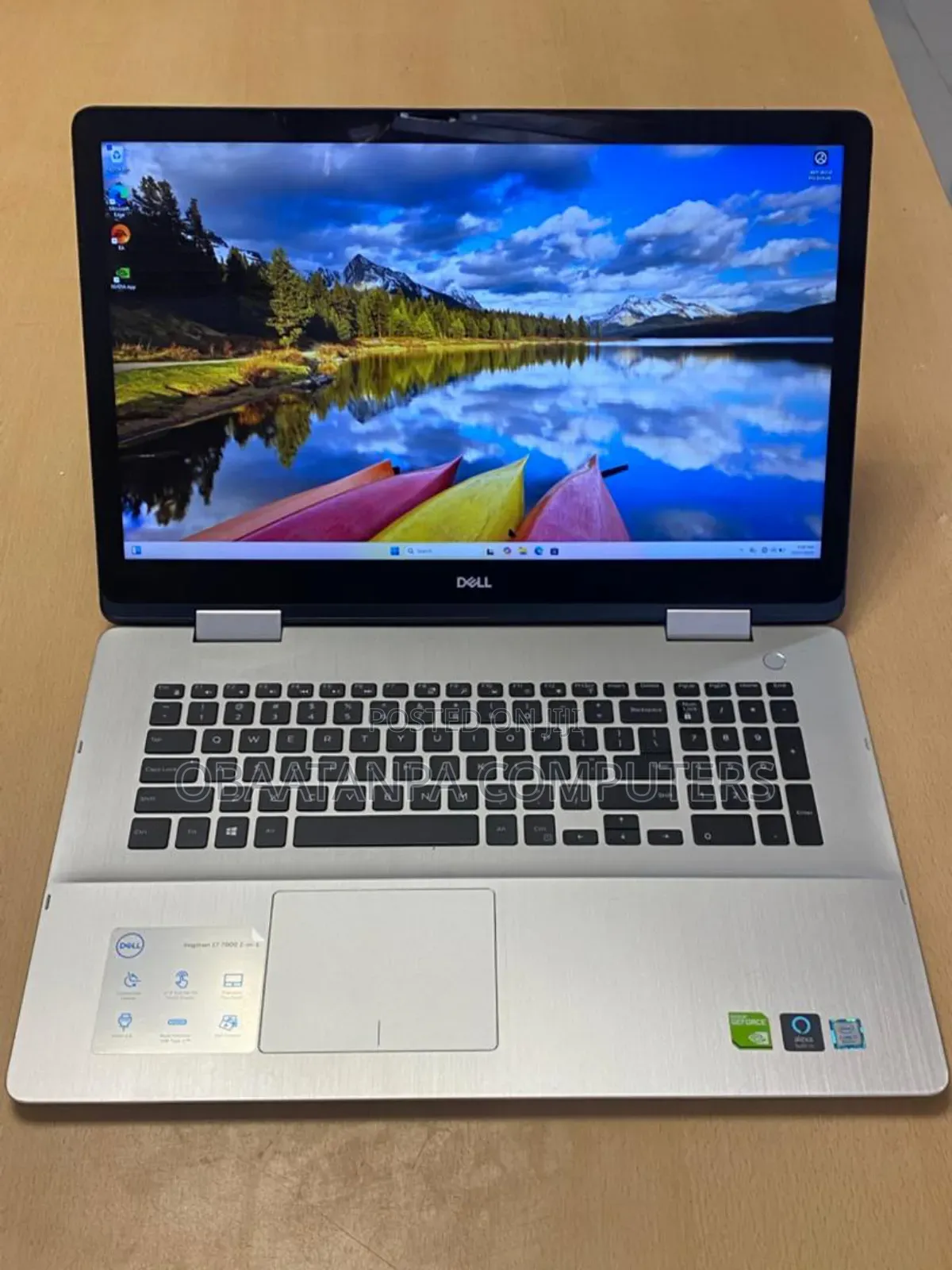 Laptop Dell Inspiron 17 7786 16GB Intel Core I7 SSD 256GB