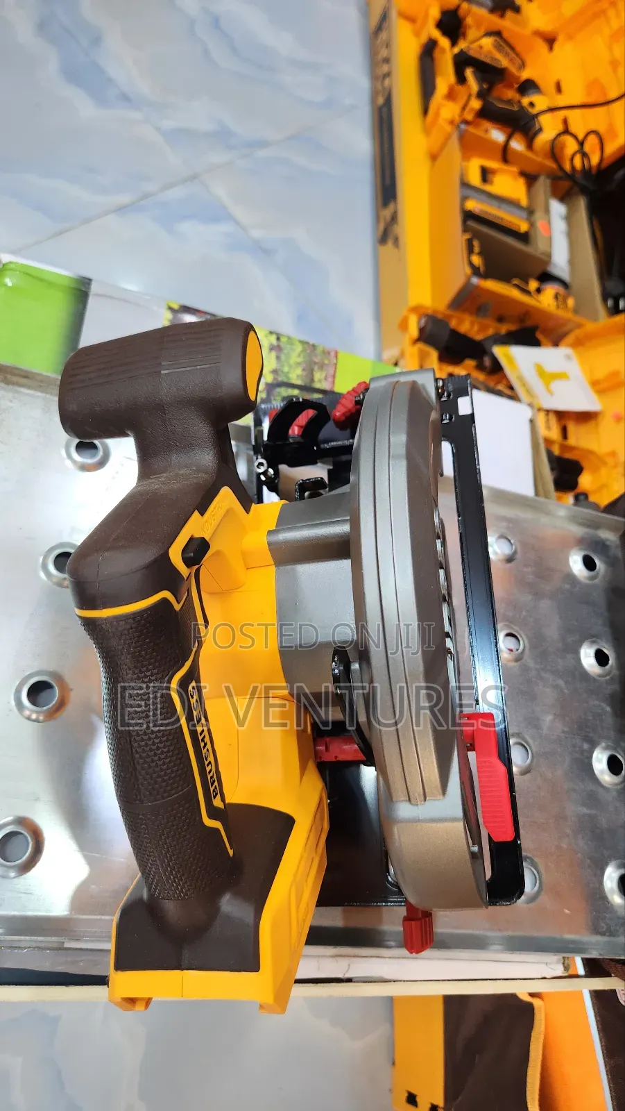 Ingco Cordless Circular Saw 71⁄4 Inch