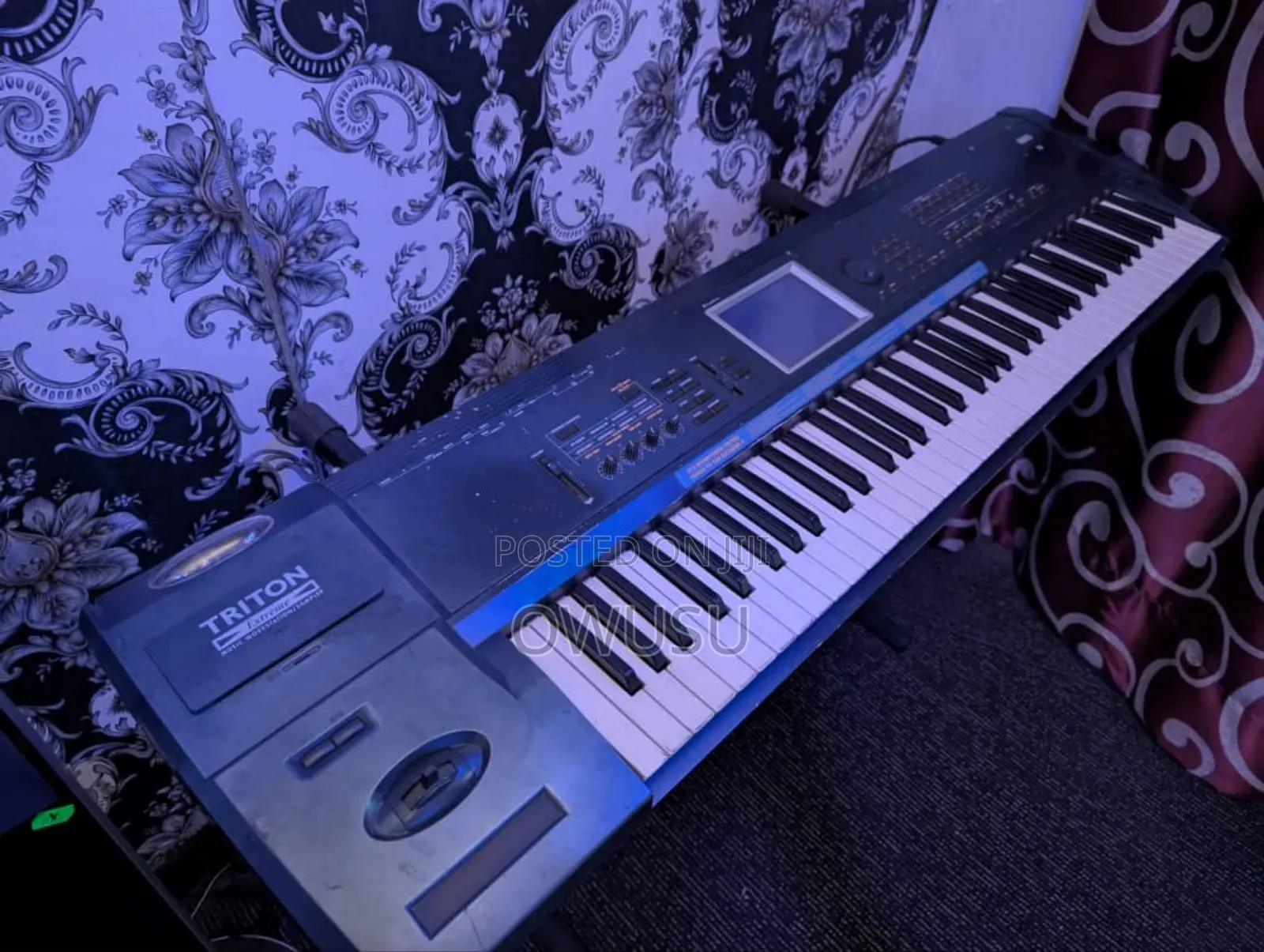 Korg Triton Extreme 76keys Keyboard