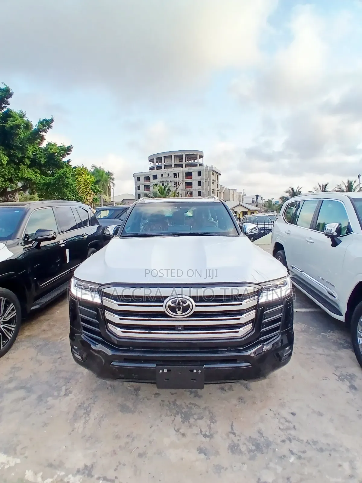 New Toyota Land Cruiser LC300 2025 Black