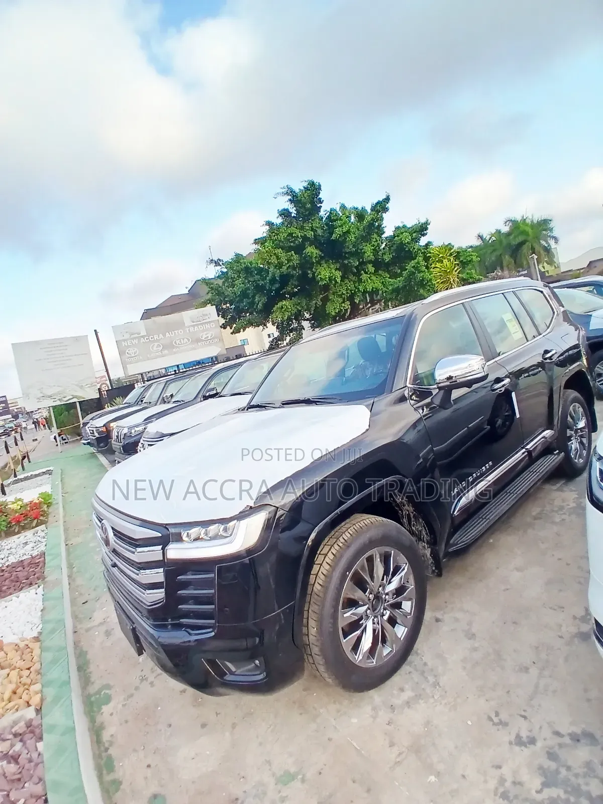 New Toyota Land Cruiser LC300 2025 Black