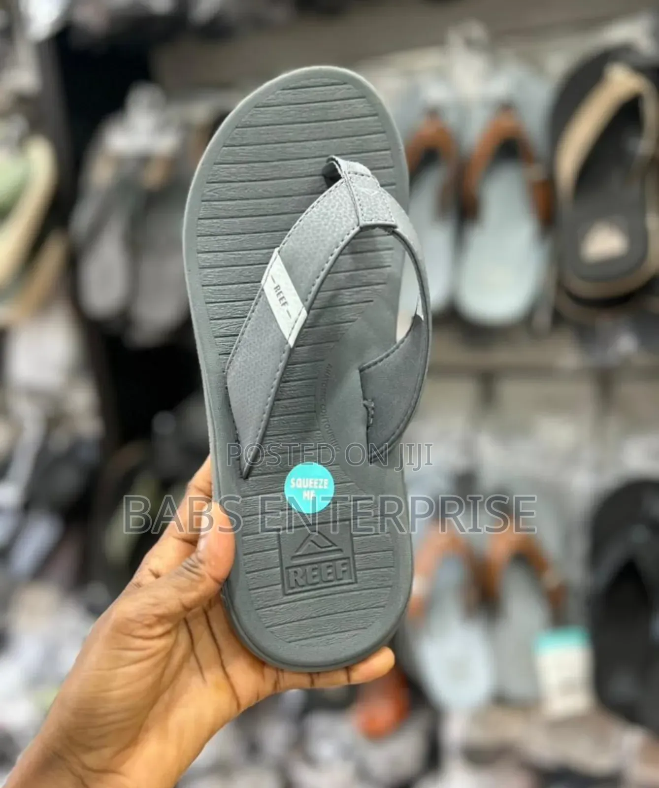 Reef Men's Santa Ana Flip Flops Grey