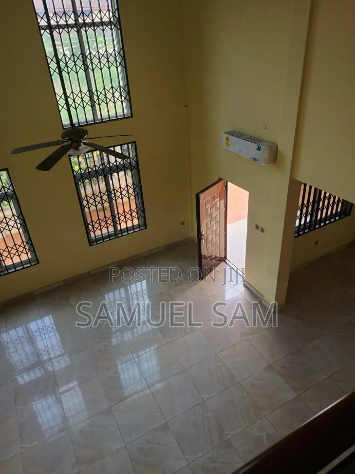 5bdrm House in Tema Community 22 for rent