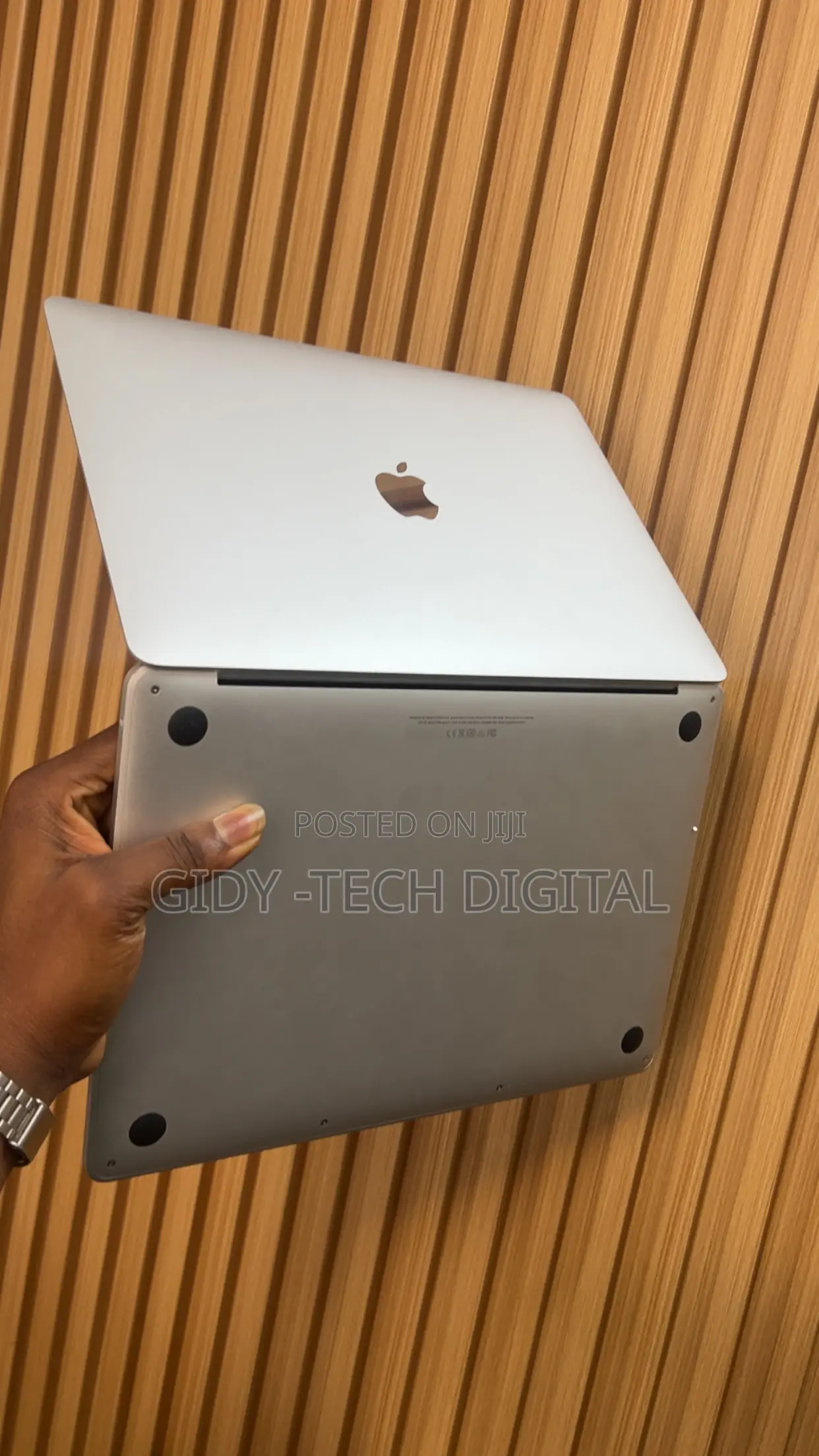 Laptop Apple MacBook Pro 8GB Intel Core i5 SSD 256GB