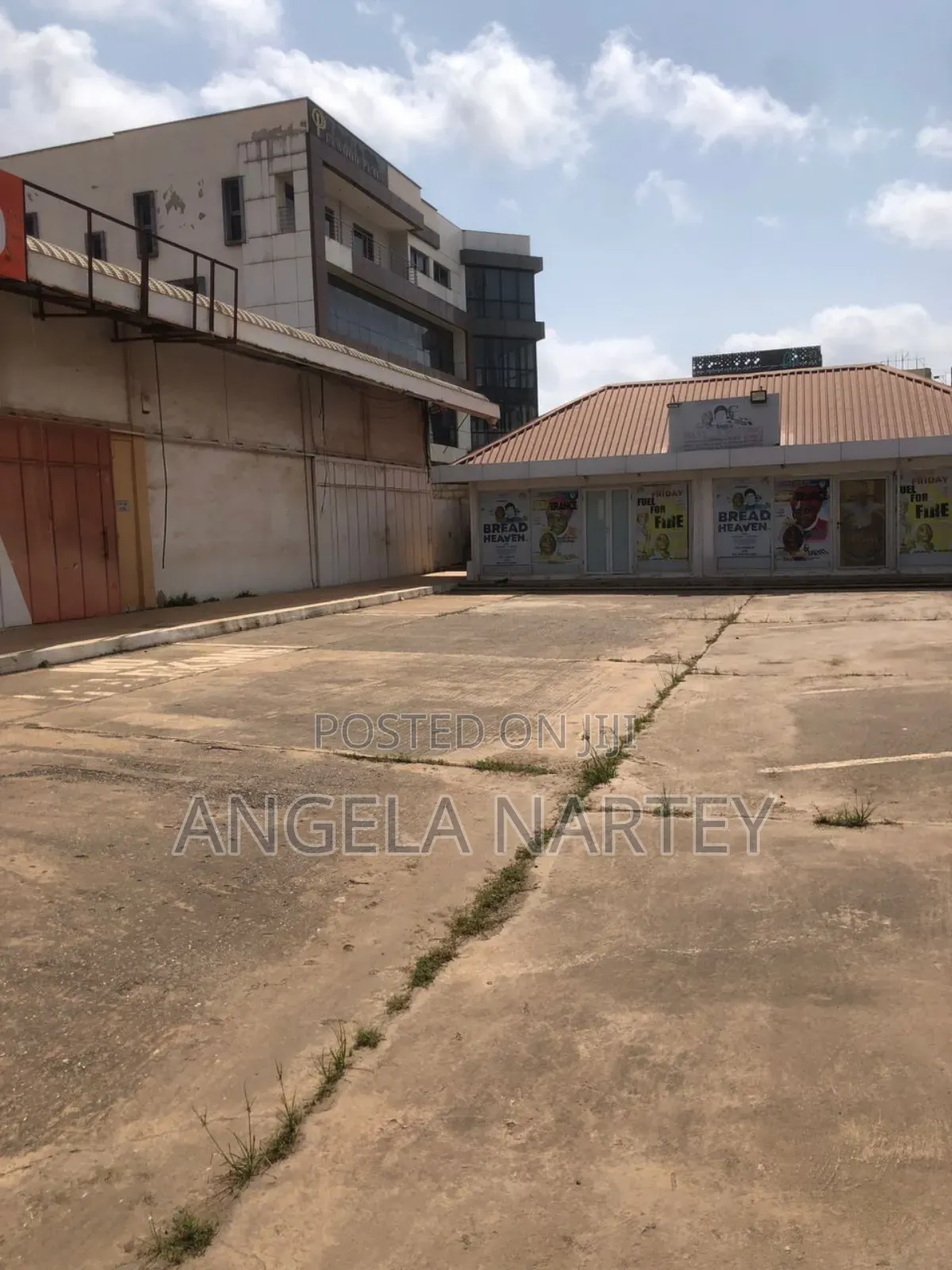 1300 Square Meter Warehouse by Main Spintex Road