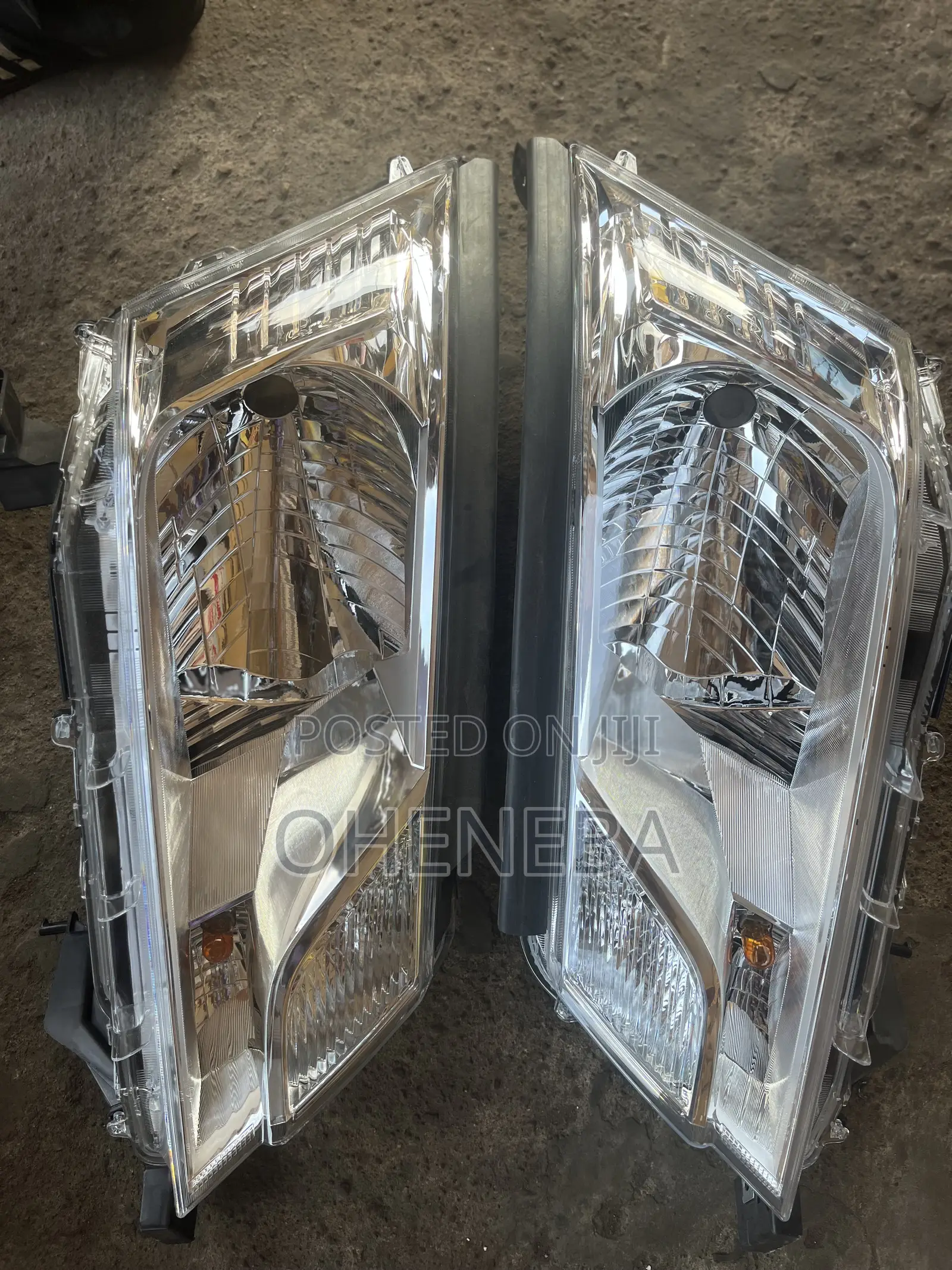 Toyota Hiace 2020 Headlight