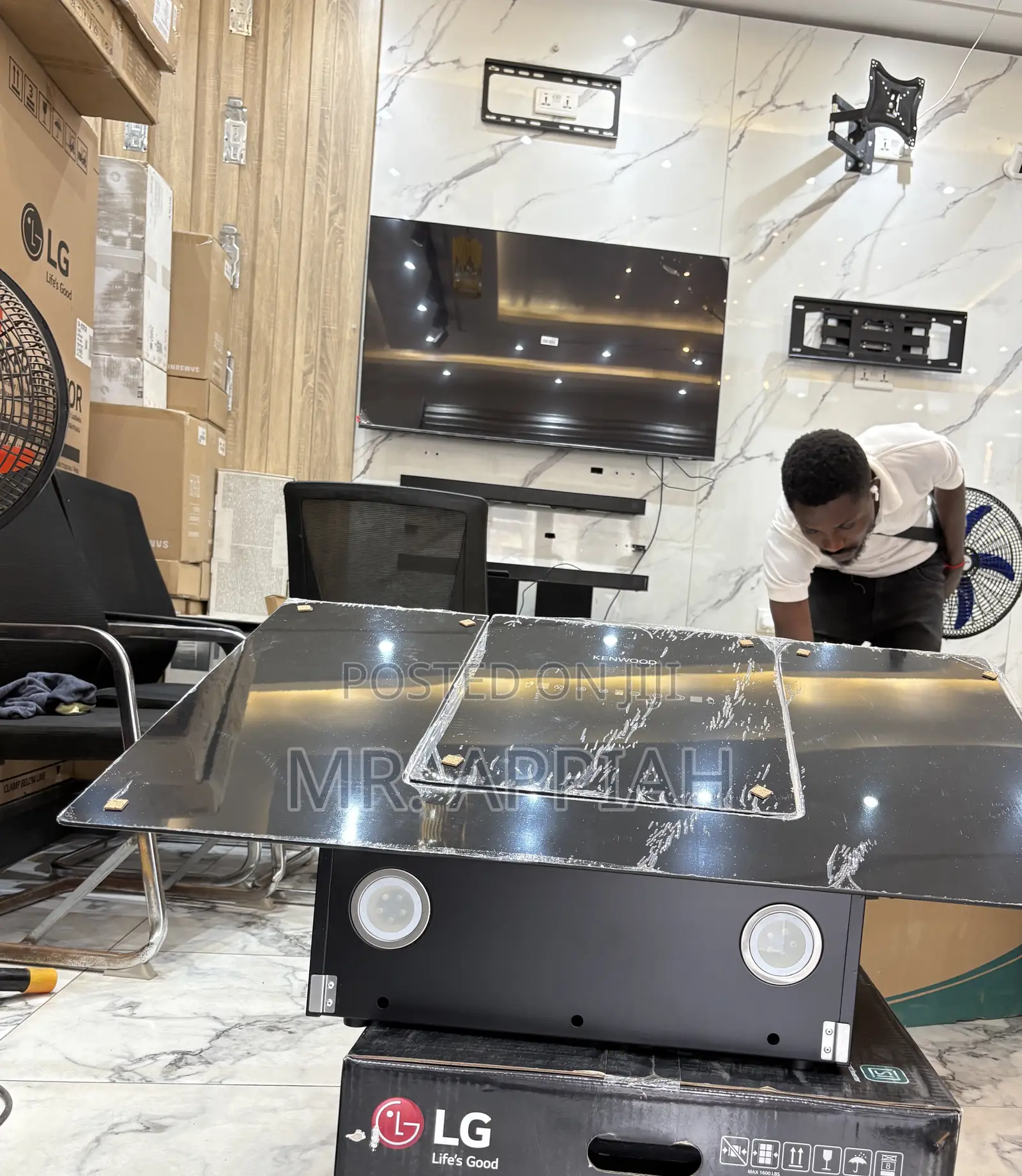 Choose Unique Kenwood 90cm Built in Glass Rangehood(Black)