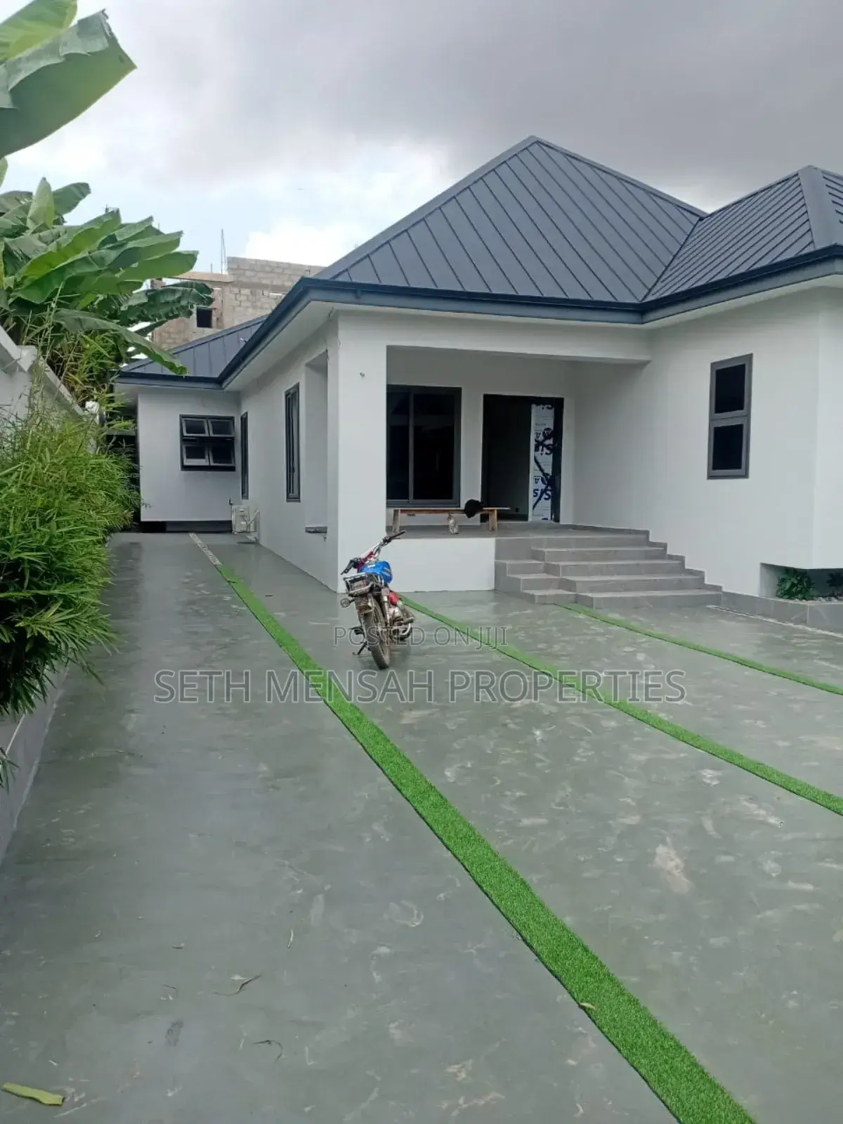 3bdrm House in Kwabenya for sale