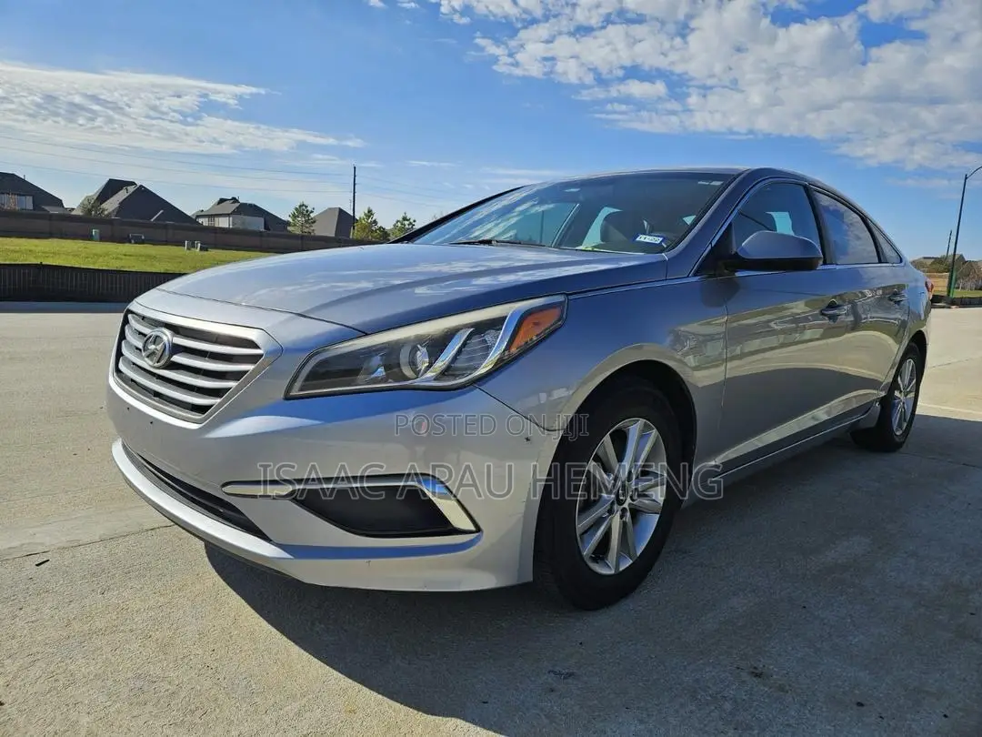 Hyundai Sonata Base Sedan FWD (2.4L 4cyl 6A) 2016 Gray