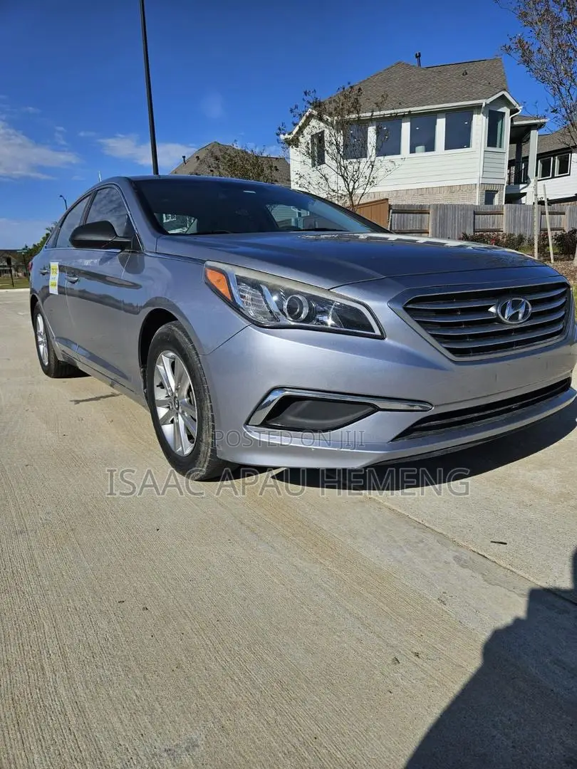 Hyundai Sonata Base Sedan FWD (2.4L 4cyl 6A) 2016 Gray