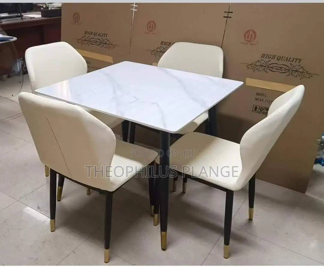 4 Seater Mable Dining Table