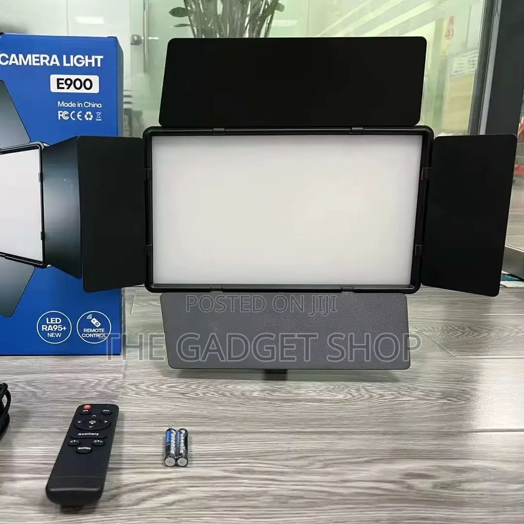 Rechargeable RGB Studio Light